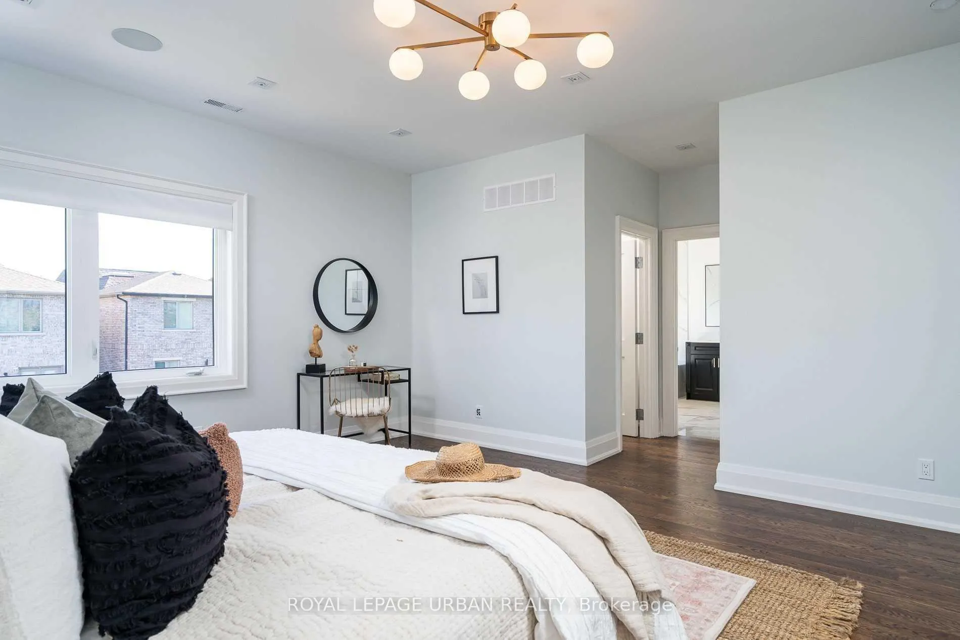Photo 19 of 285 Joicey Boulevard, Toronto, Bedford Park-Nortown — HOMEH