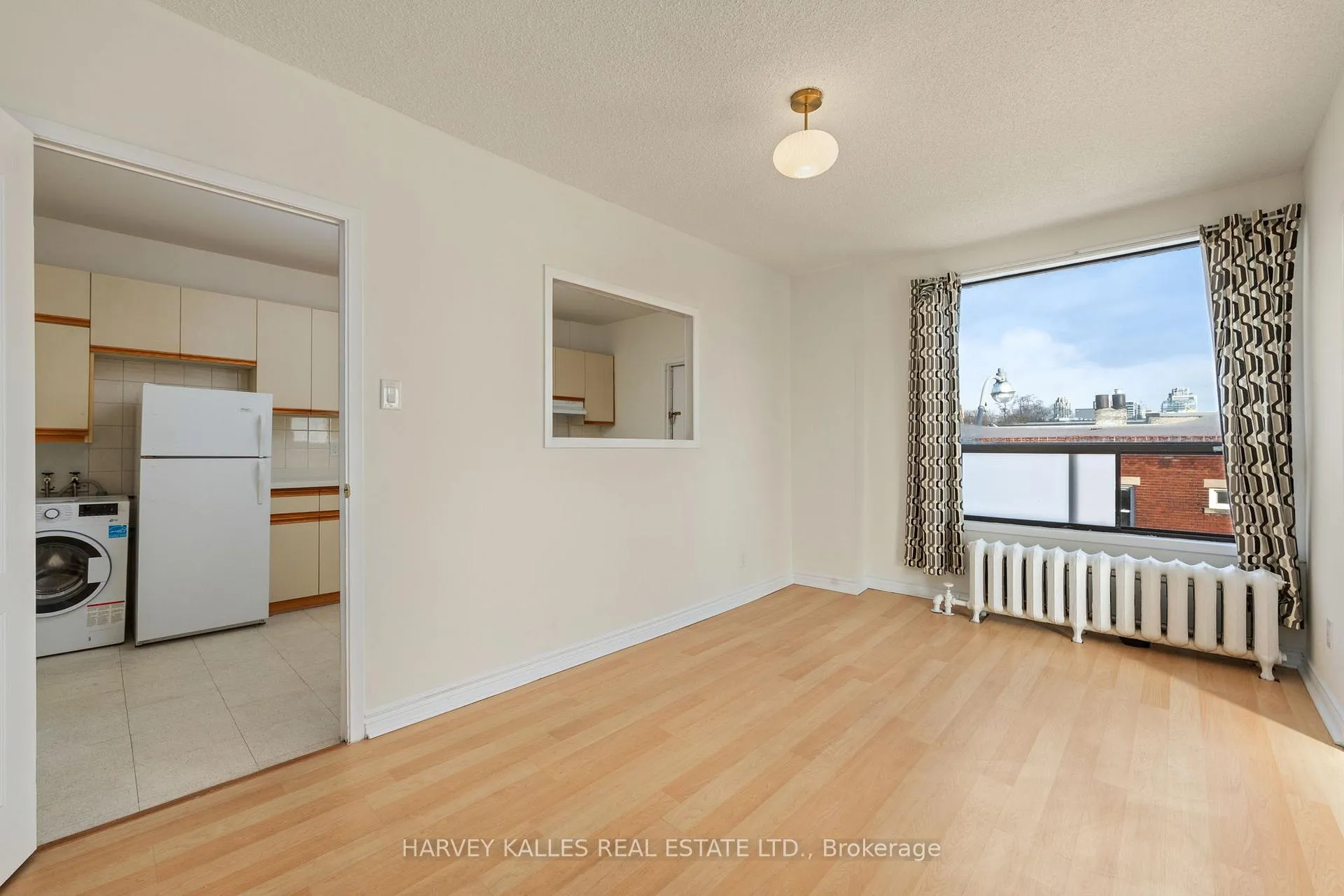 Photo 6 of Unit 2, 822 St Clair Avenue W, Toronto, Oakwood Village — HOMEH