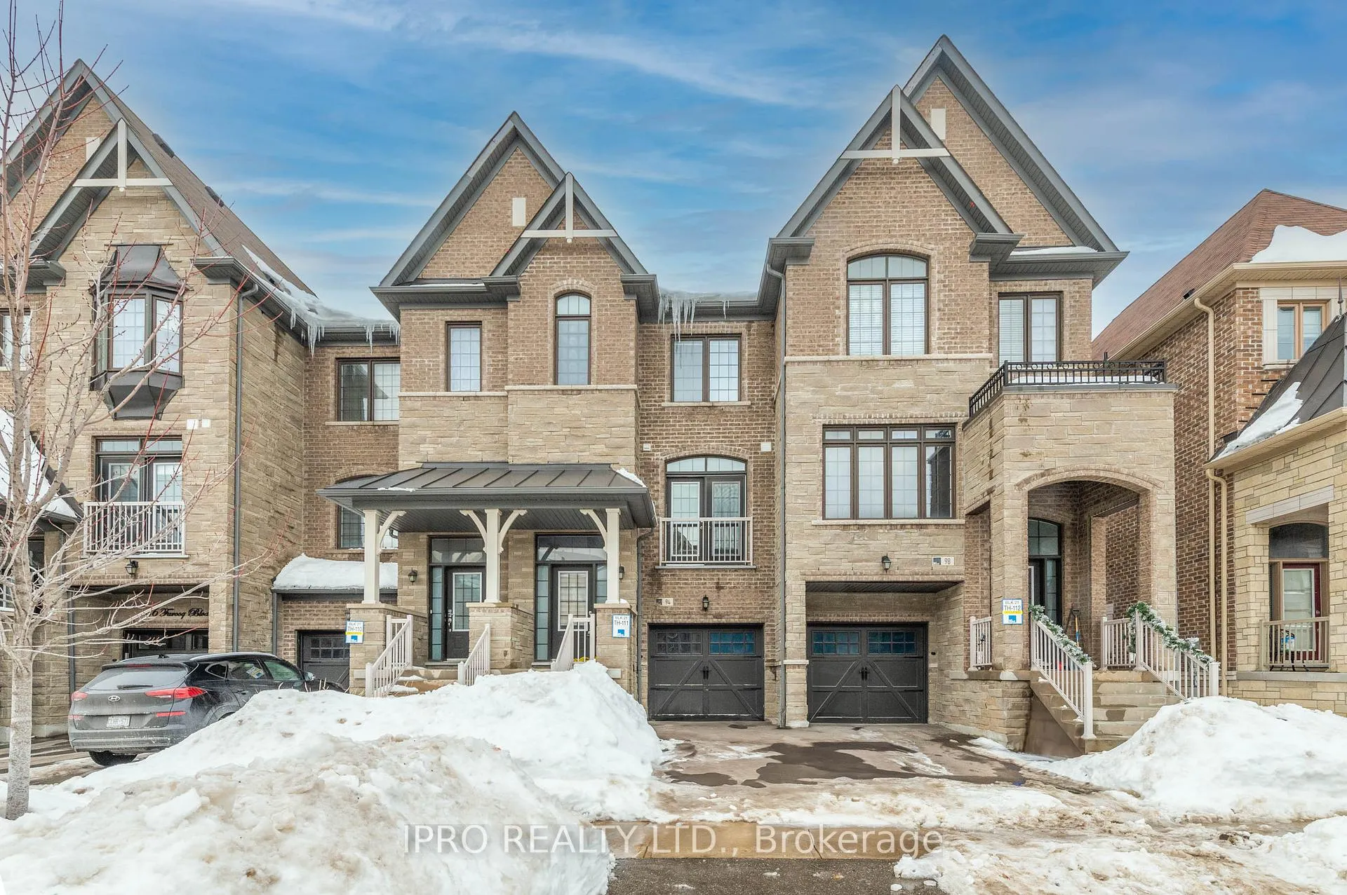 Photo 1 of 94 Farooq Boulevard, Vaughan, West Woodbridge — HOMEH