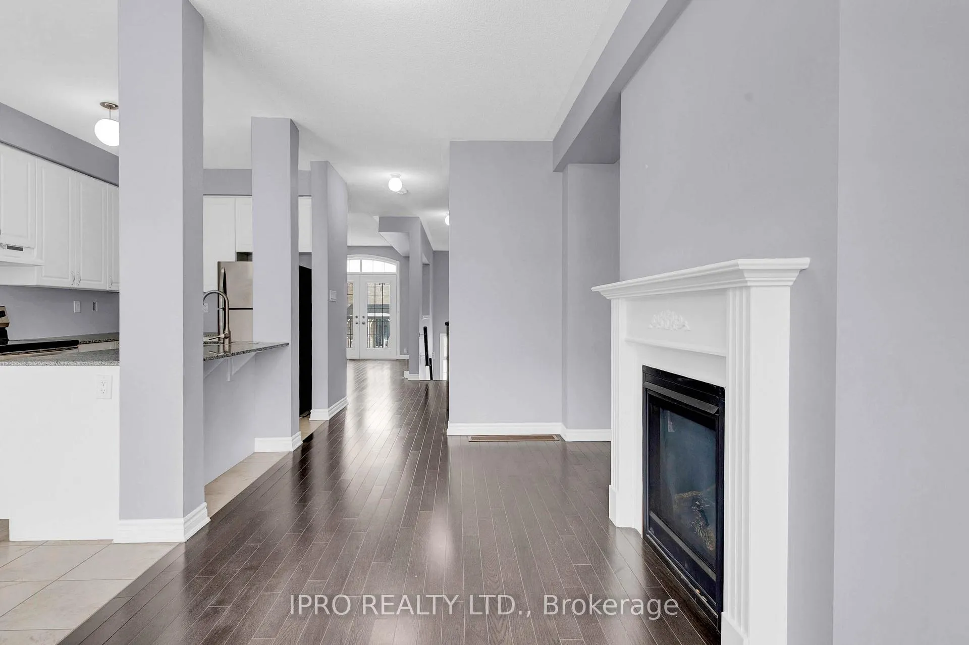 Photo 12 of 94 Farooq Boulevard, Vaughan, West Woodbridge — HOMEH