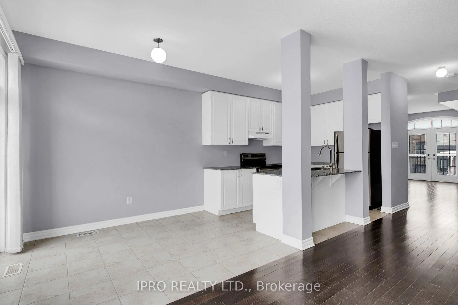 Photo 13 of 94 Farooq Boulevard, Vaughan, West Woodbridge — HOMEH