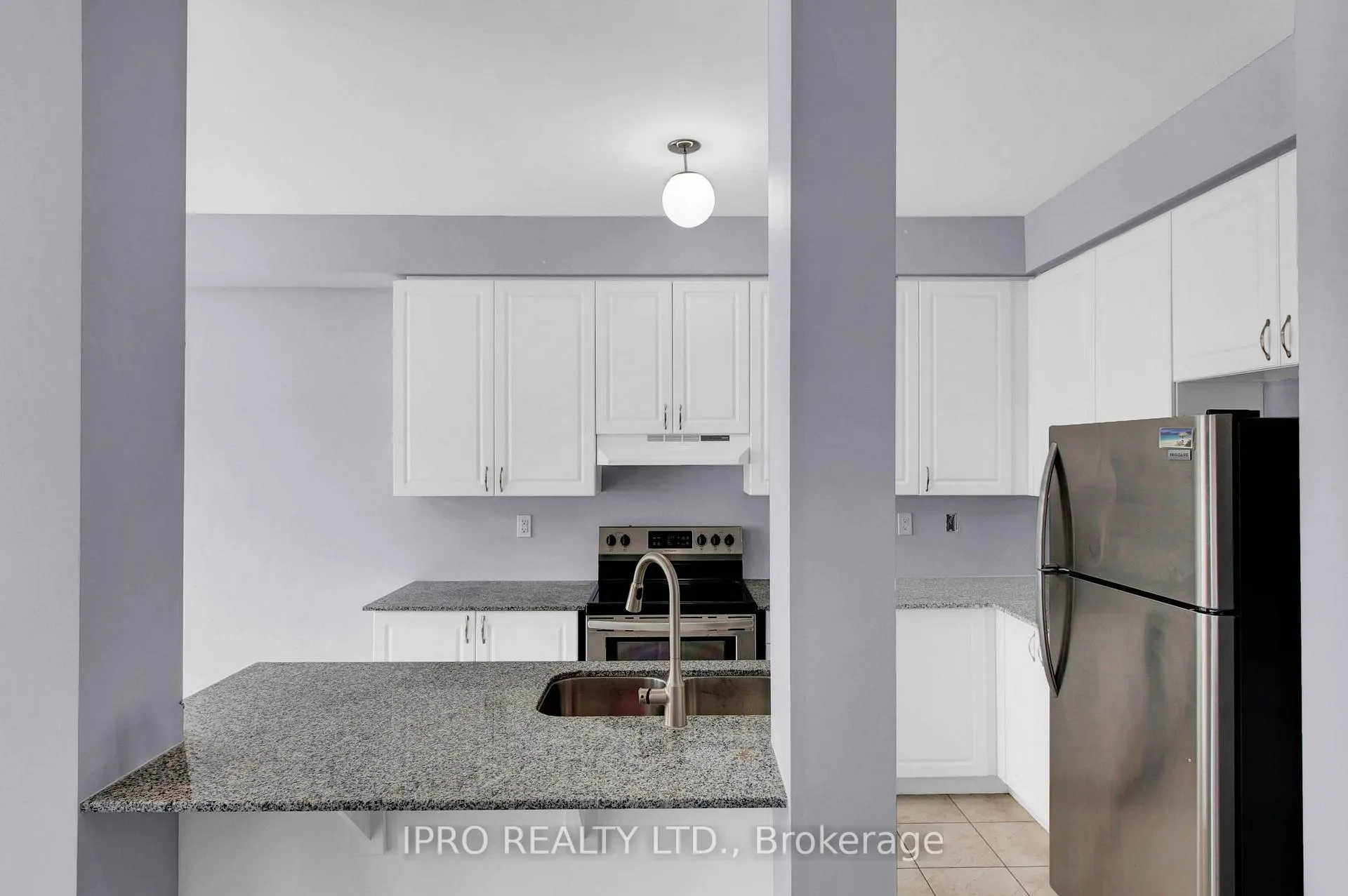 Photo 15 of 94 Farooq Boulevard, Vaughan, West Woodbridge — HOMEH