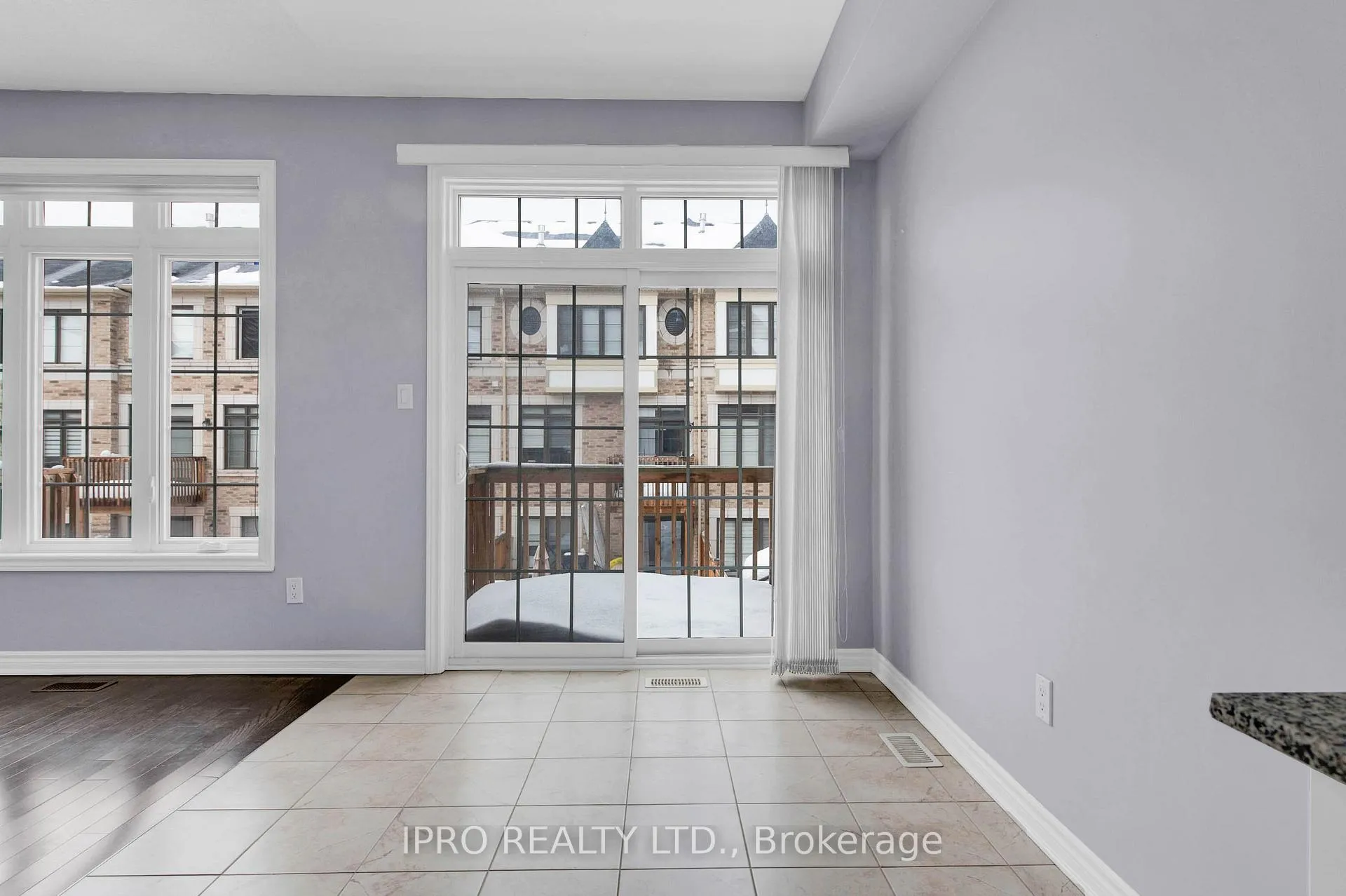 Photo 16 of 94 Farooq Boulevard, Vaughan, West Woodbridge — HOMEH