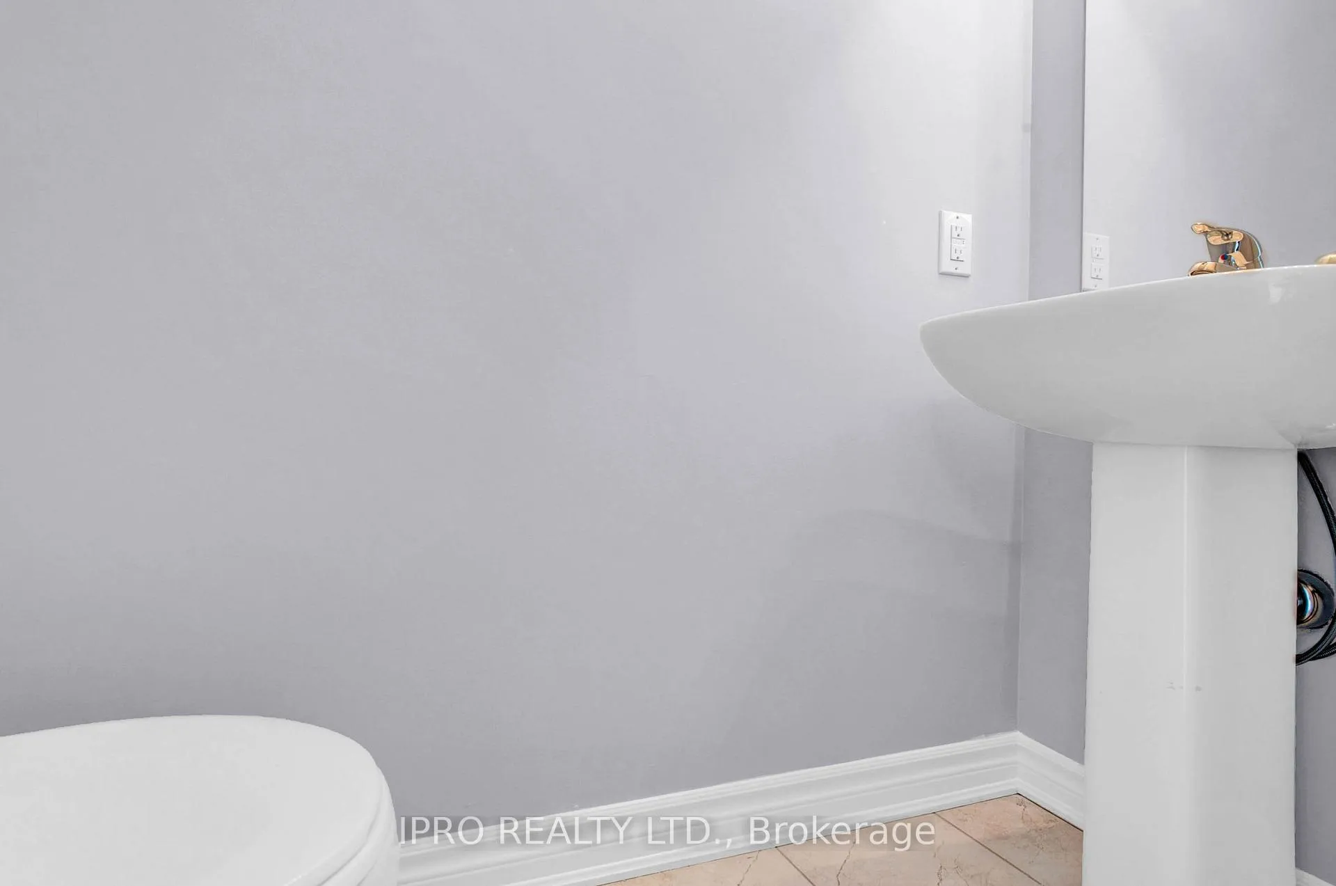 Photo 17 of 94 Farooq Boulevard, Vaughan, West Woodbridge — HOMEH