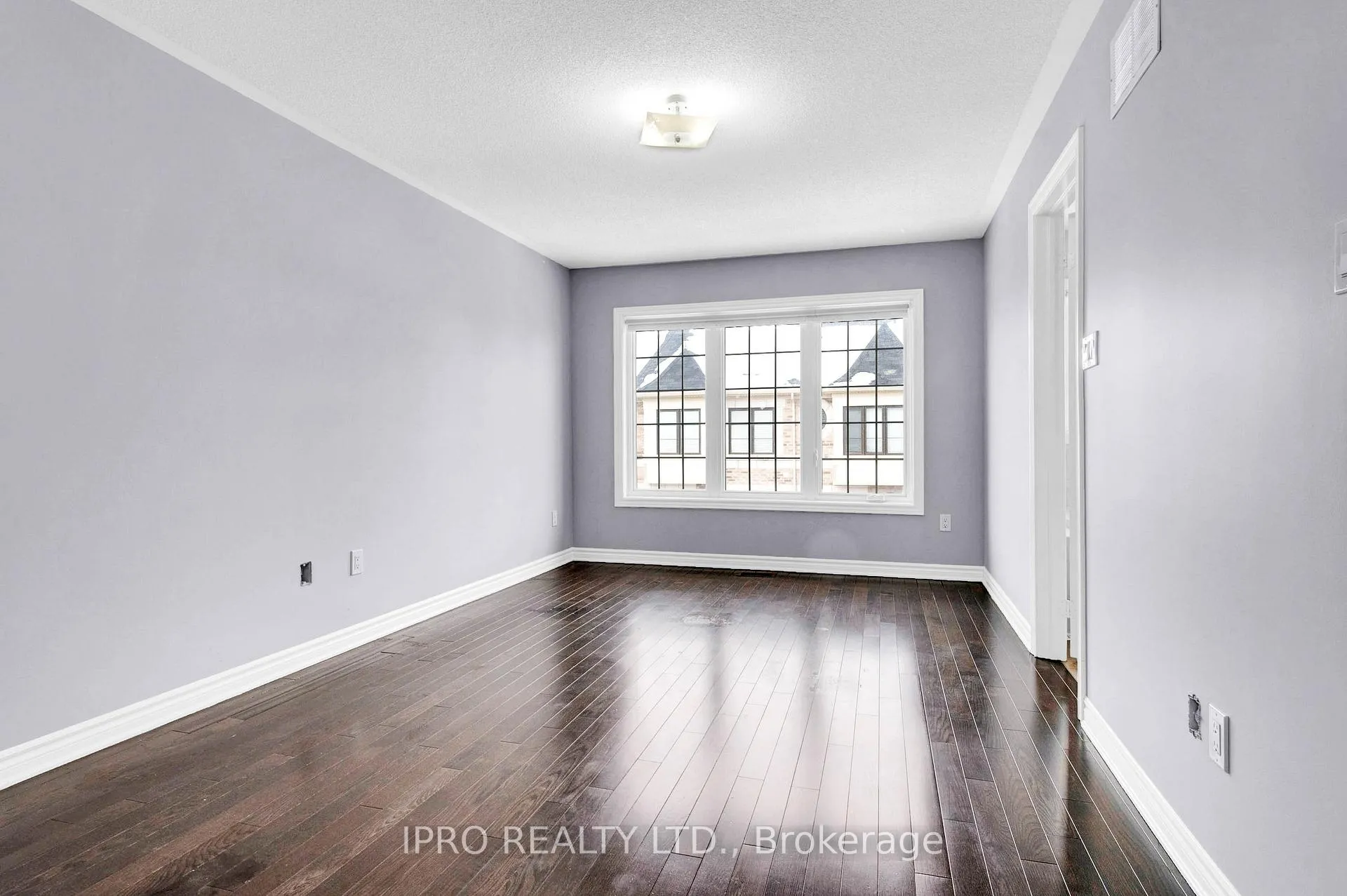 Photo 20 of 94 Farooq Boulevard, Vaughan, West Woodbridge — HOMEH