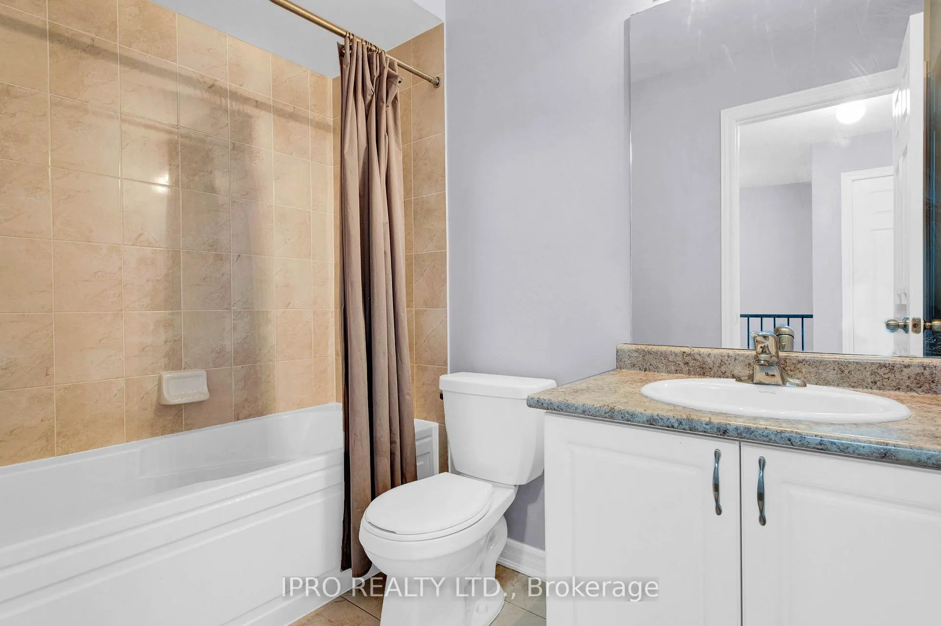Photo 28 of 94 Farooq Boulevard, Vaughan, West Woodbridge — HOMEH