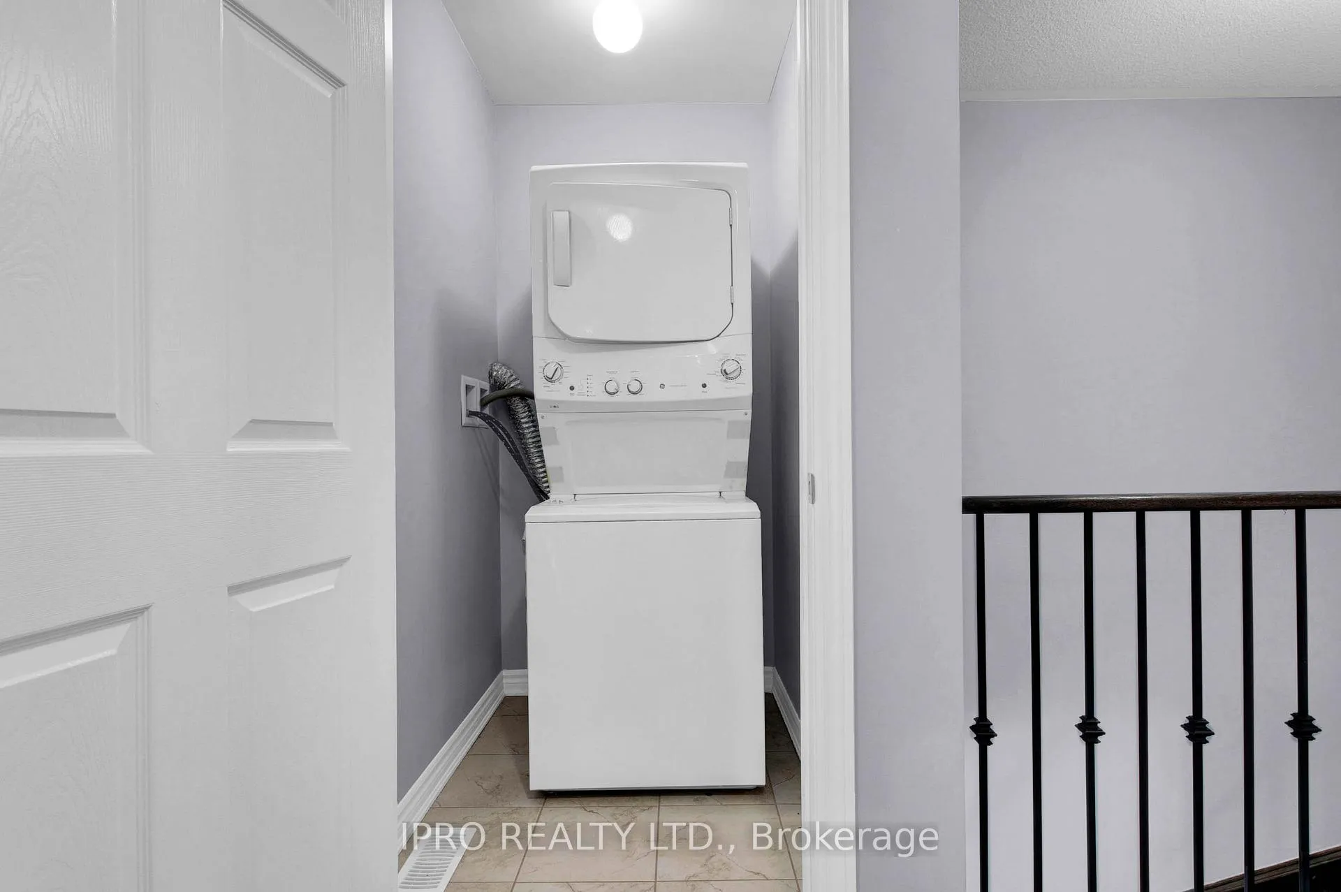 Photo 29 of 94 Farooq Boulevard, Vaughan, West Woodbridge — HOMEH