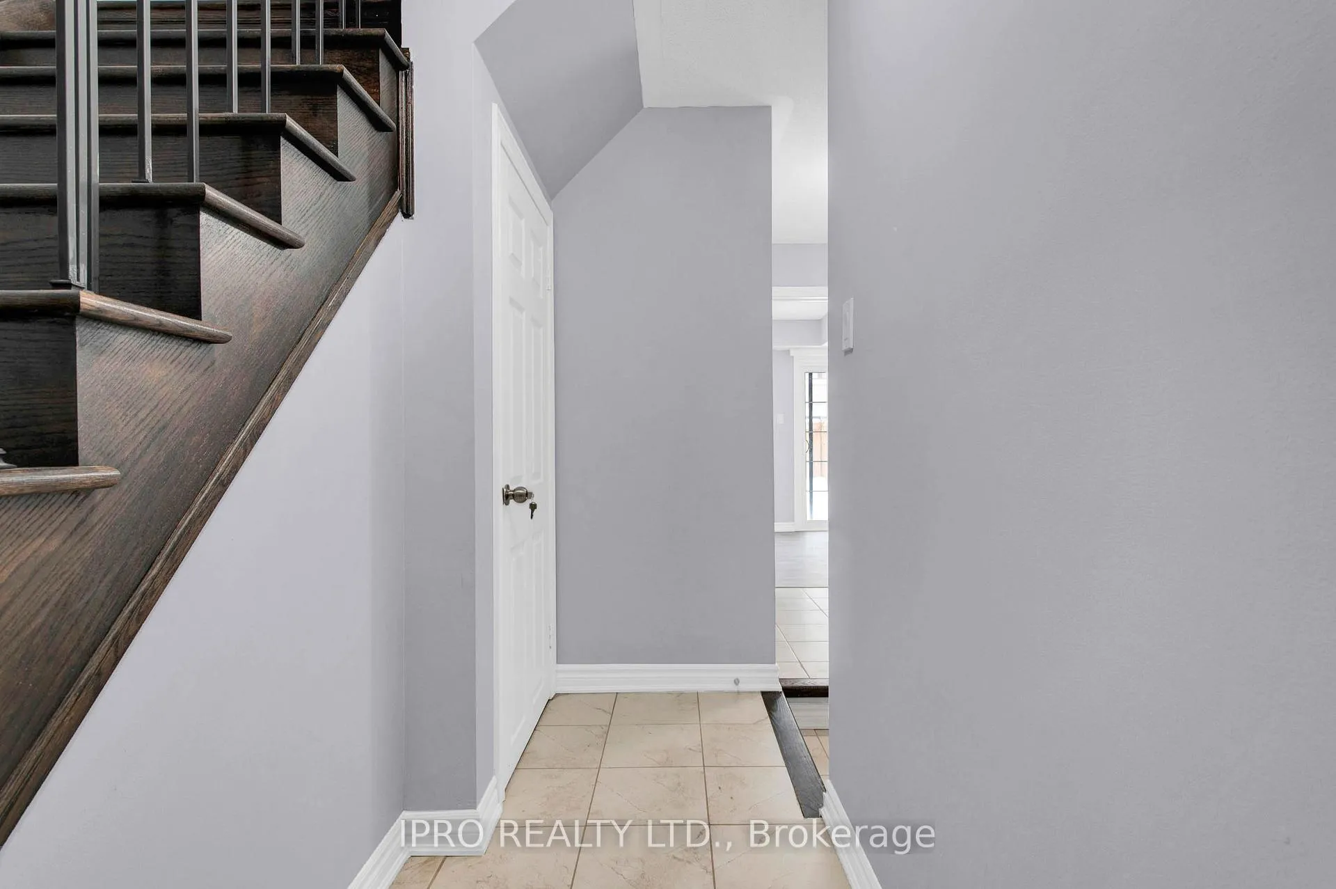 Photo 31 of 94 Farooq Boulevard, Vaughan, West Woodbridge — HOMEH