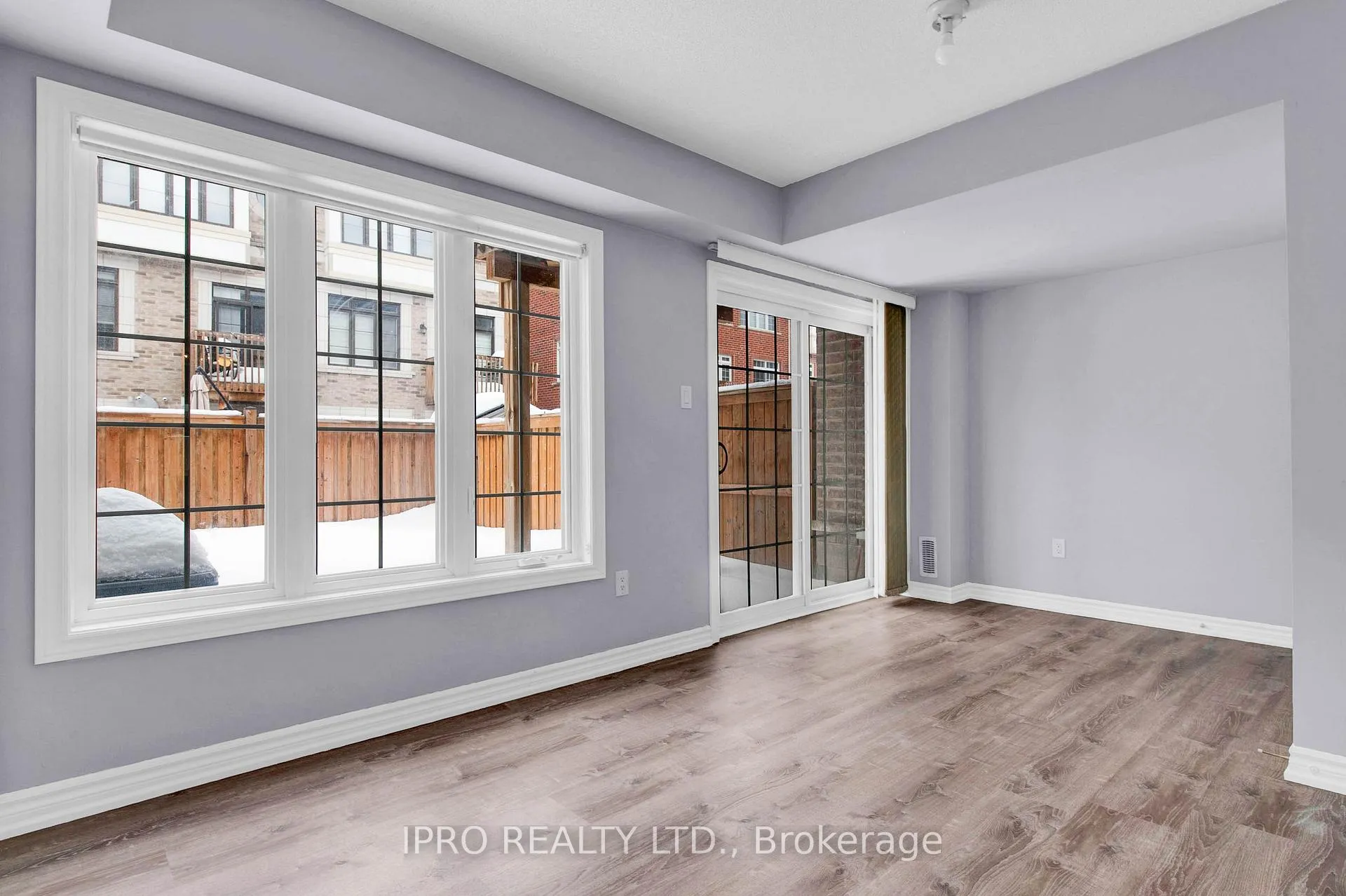 Photo 33 of 94 Farooq Boulevard, Vaughan, West Woodbridge — HOMEH