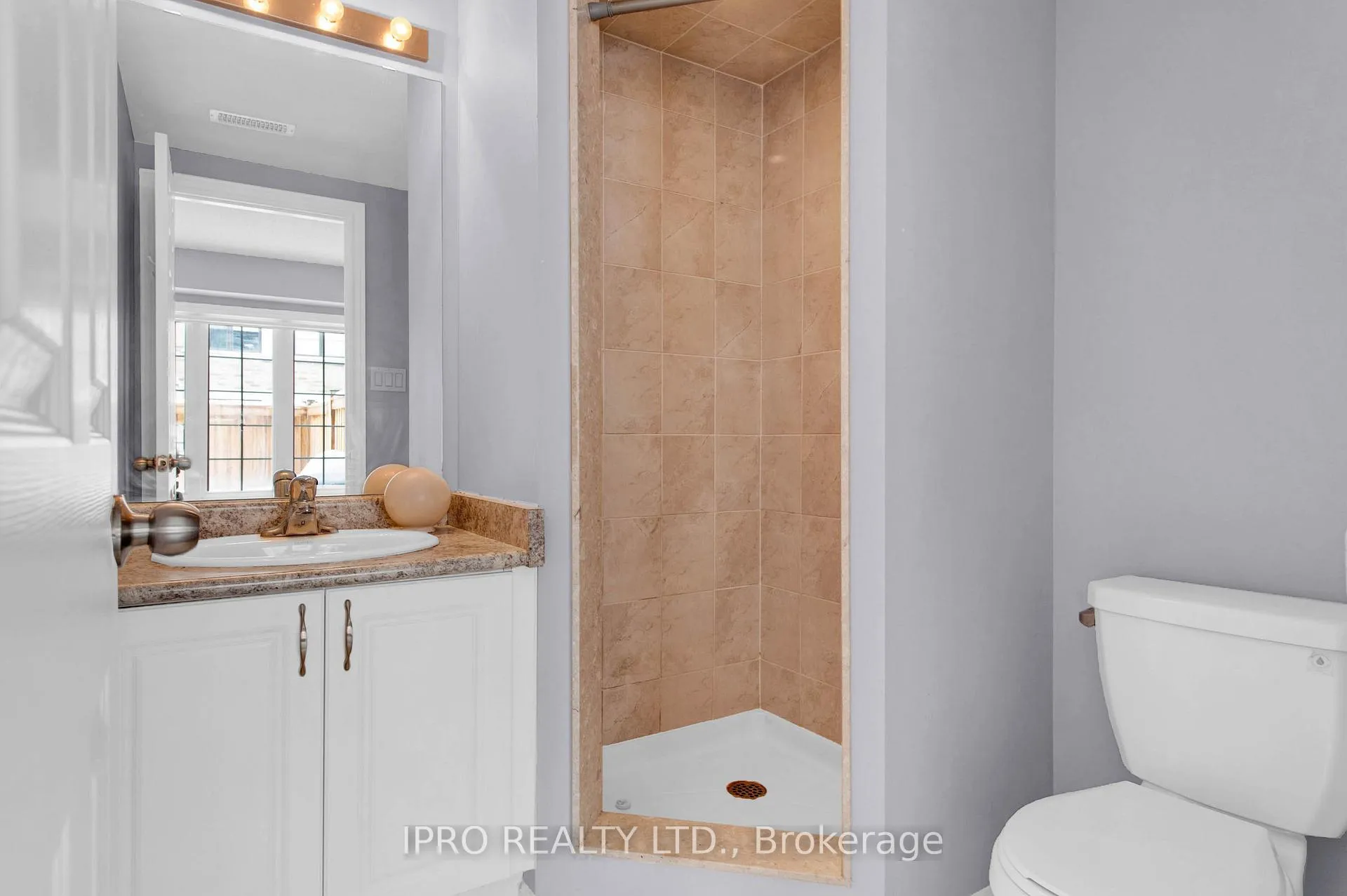 Photo 34 of 94 Farooq Boulevard, Vaughan, West Woodbridge — HOMEH