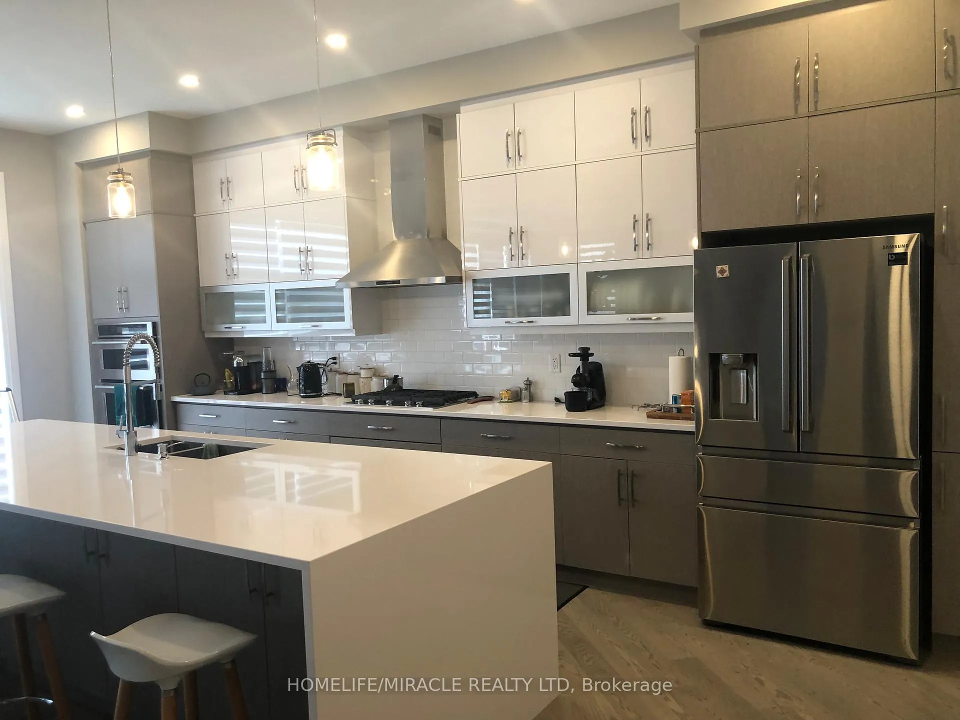 Photo 2 of 39 John Henry Street, Vaughan, Kleinburg — HOMEH