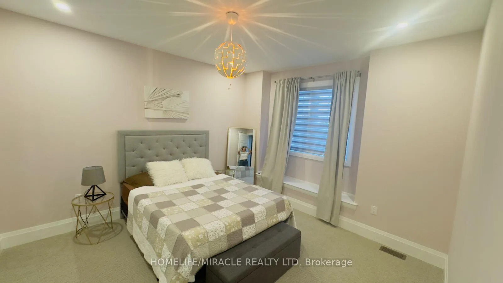 Photo 10 of 39 John Henry Street, Vaughan, Kleinburg — HOMEH