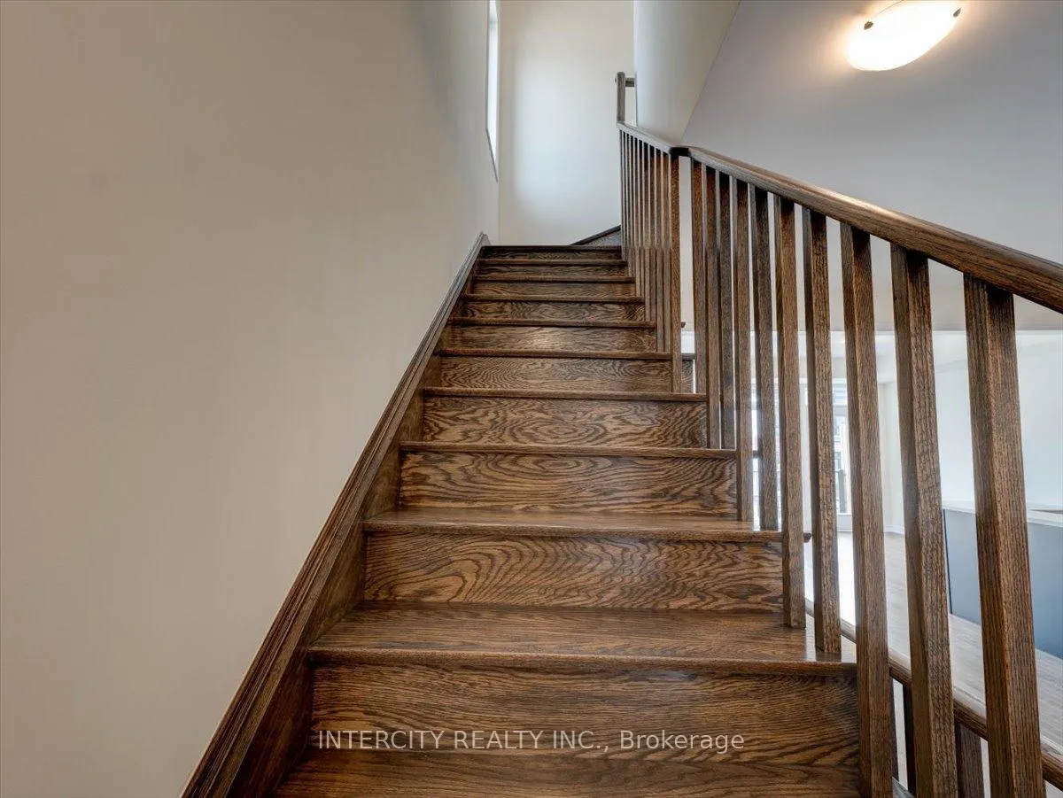 Photo 21 of 22 Griffith Street, Aurora, Bayview Northeast — HOMEH