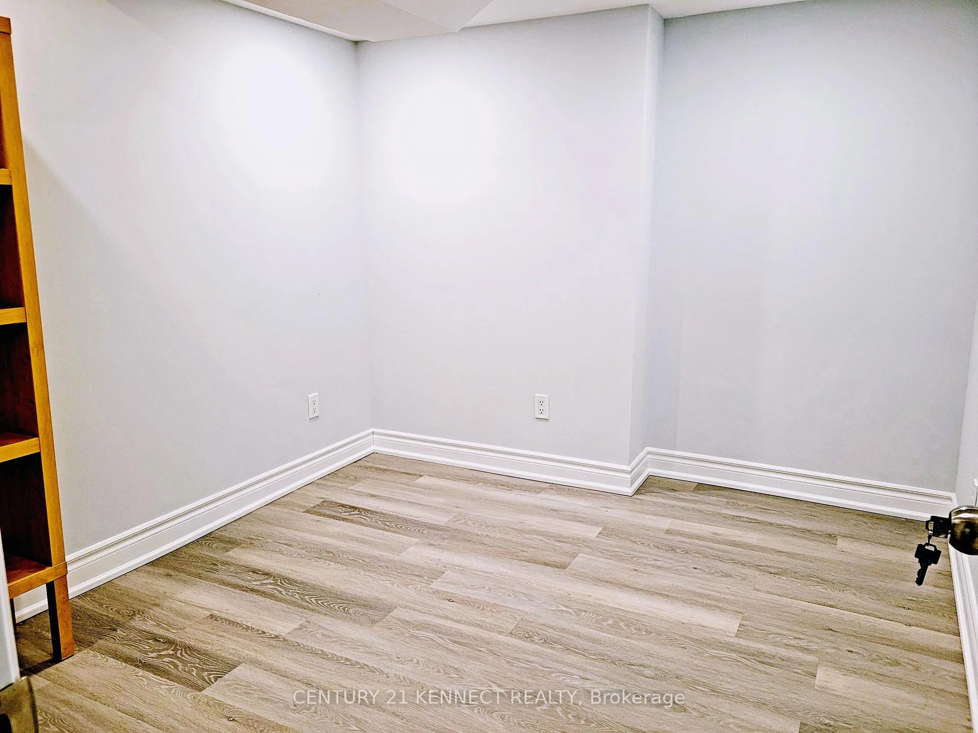 Photo 12 of Unit Lower, 9 Oakford Drive, Markham, Cachet — HOMEH