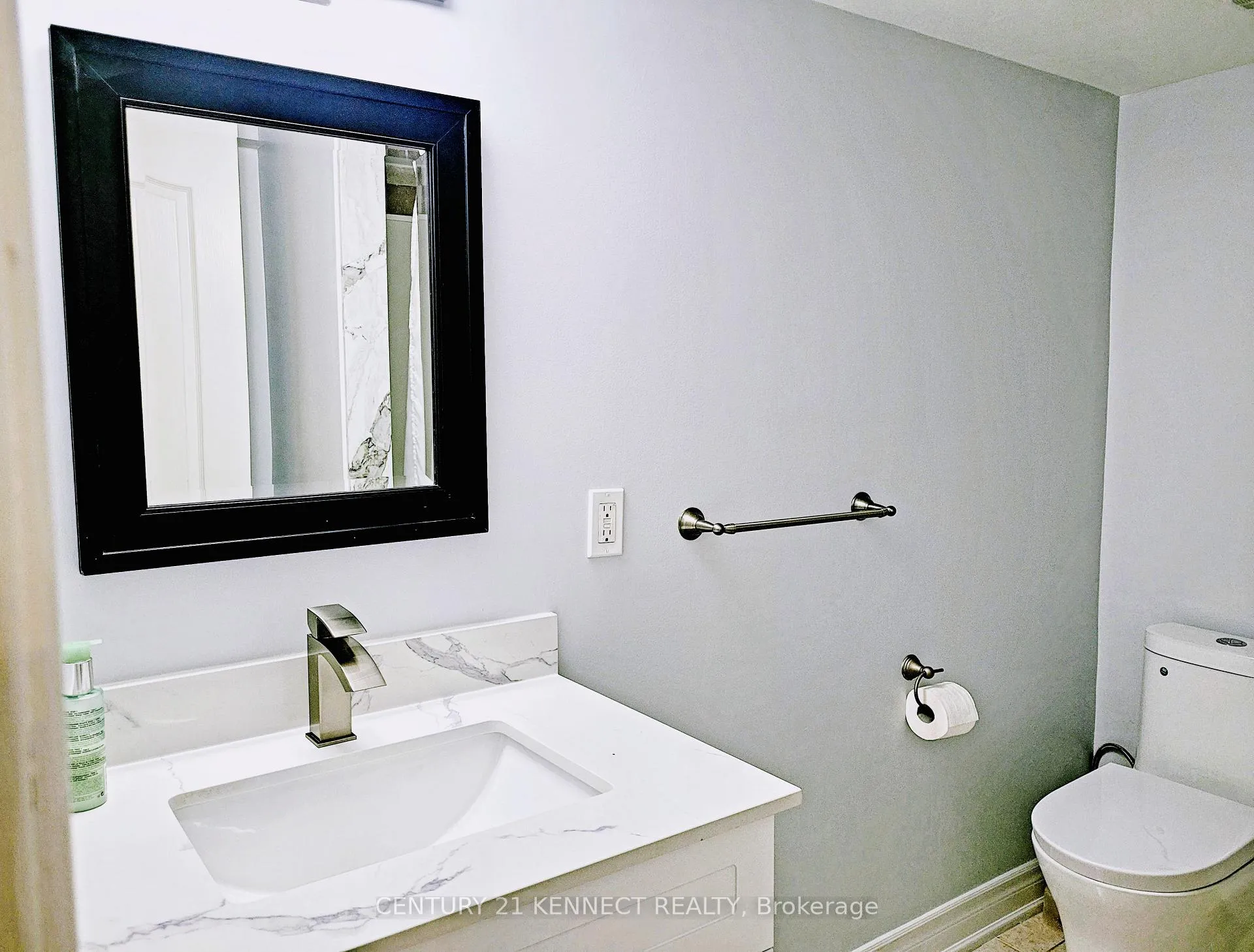 Photo 13 of Unit Lower, 9 Oakford Drive, Markham, Cachet — HOMEH