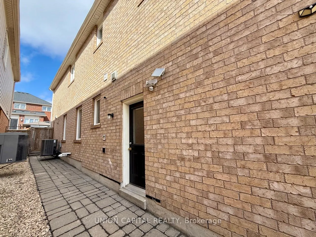 Photo 2 of Unit BSMT, 689 McCue Drive, Oshawa, Taunton — HOMEH