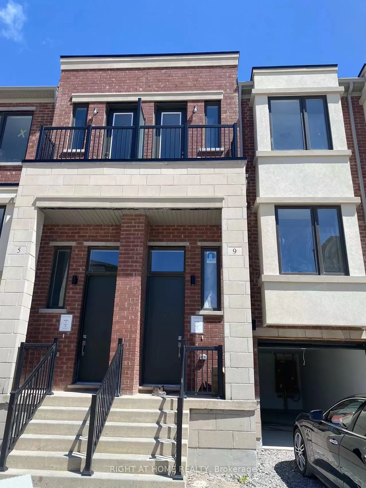 Photo 1 of 9 Rattenbury Road, Vaughan, Patterson — HOMEH