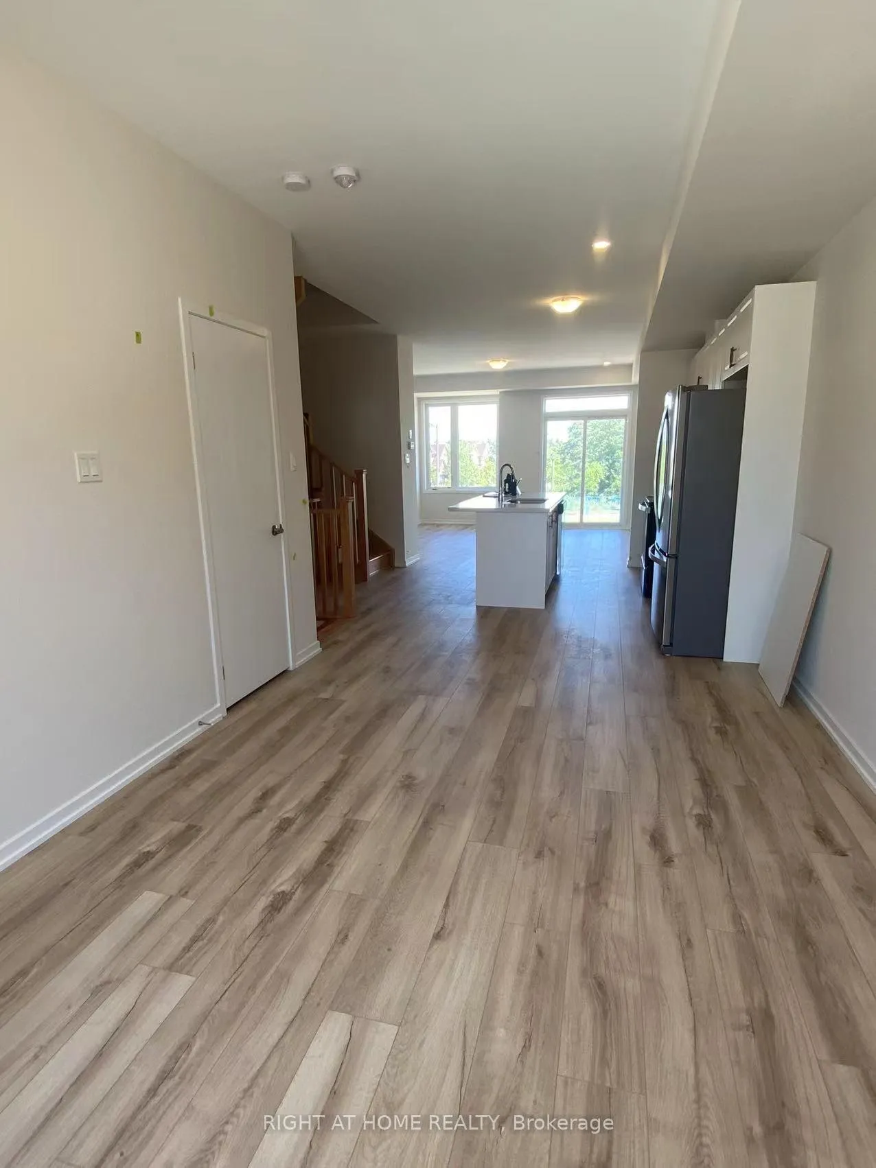 Photo 5 of 9 Rattenbury Road, Vaughan, Patterson — HOMEH