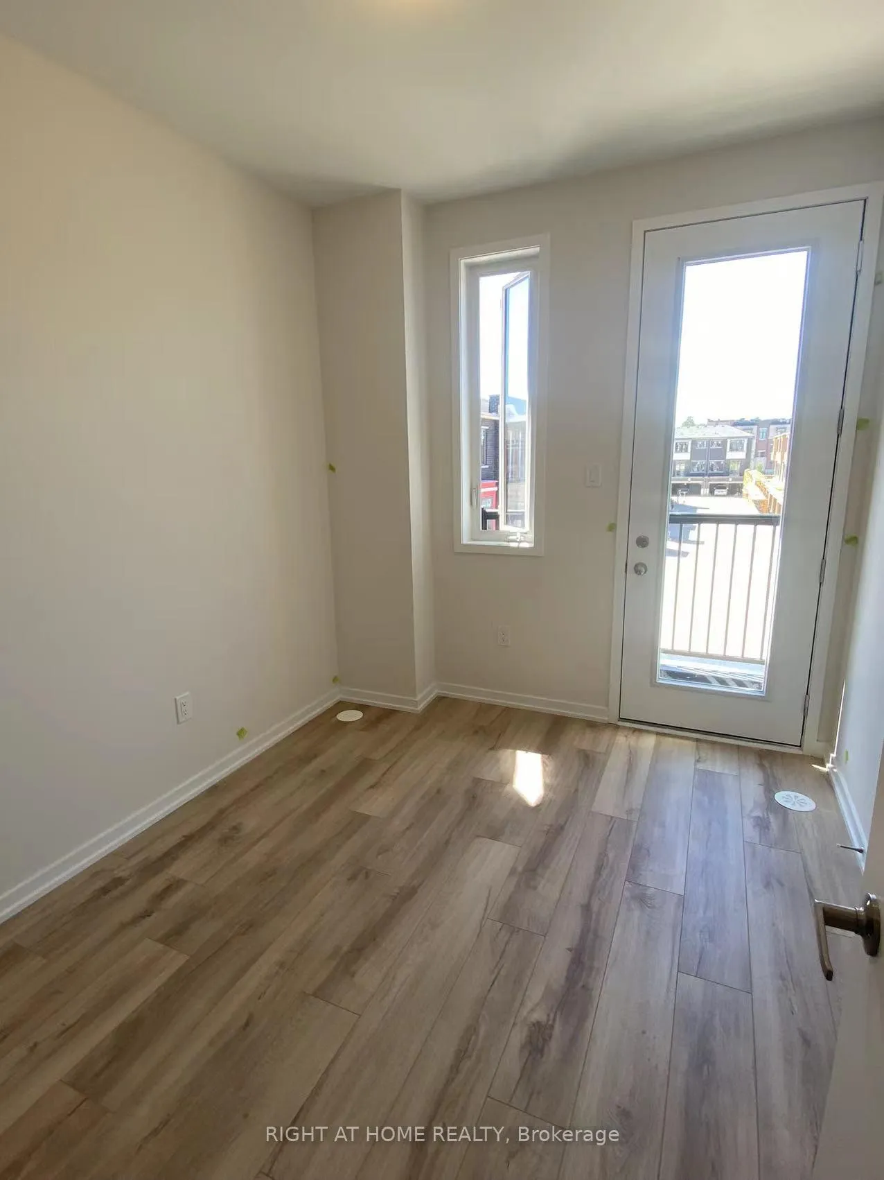 Photo 12 of 9 Rattenbury Road, Vaughan, Patterson — HOMEH