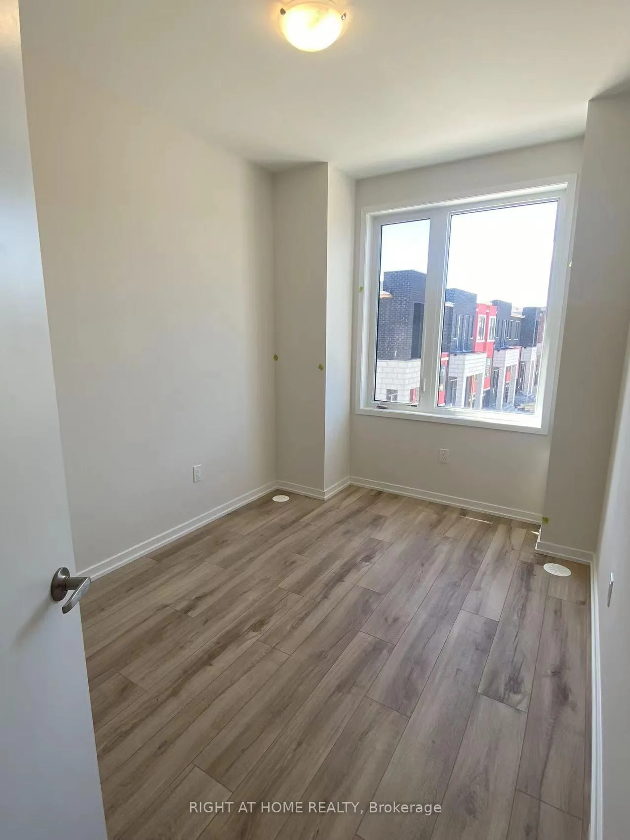 Photo 14 of 9 Rattenbury Road, Vaughan, Patterson — HOMEH