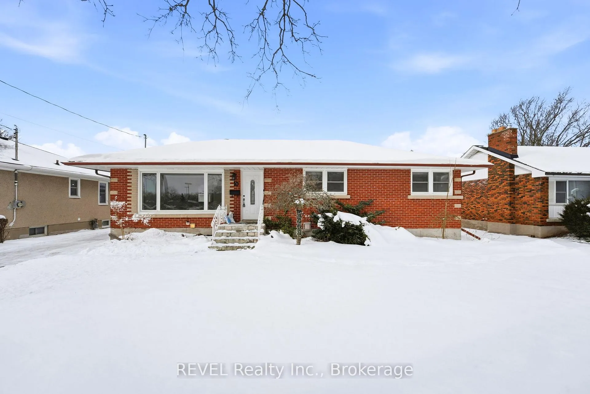 Photo 1 of 10 Redwood Avenue, St. Catharines, Bunting/Linwell — HOMEH
