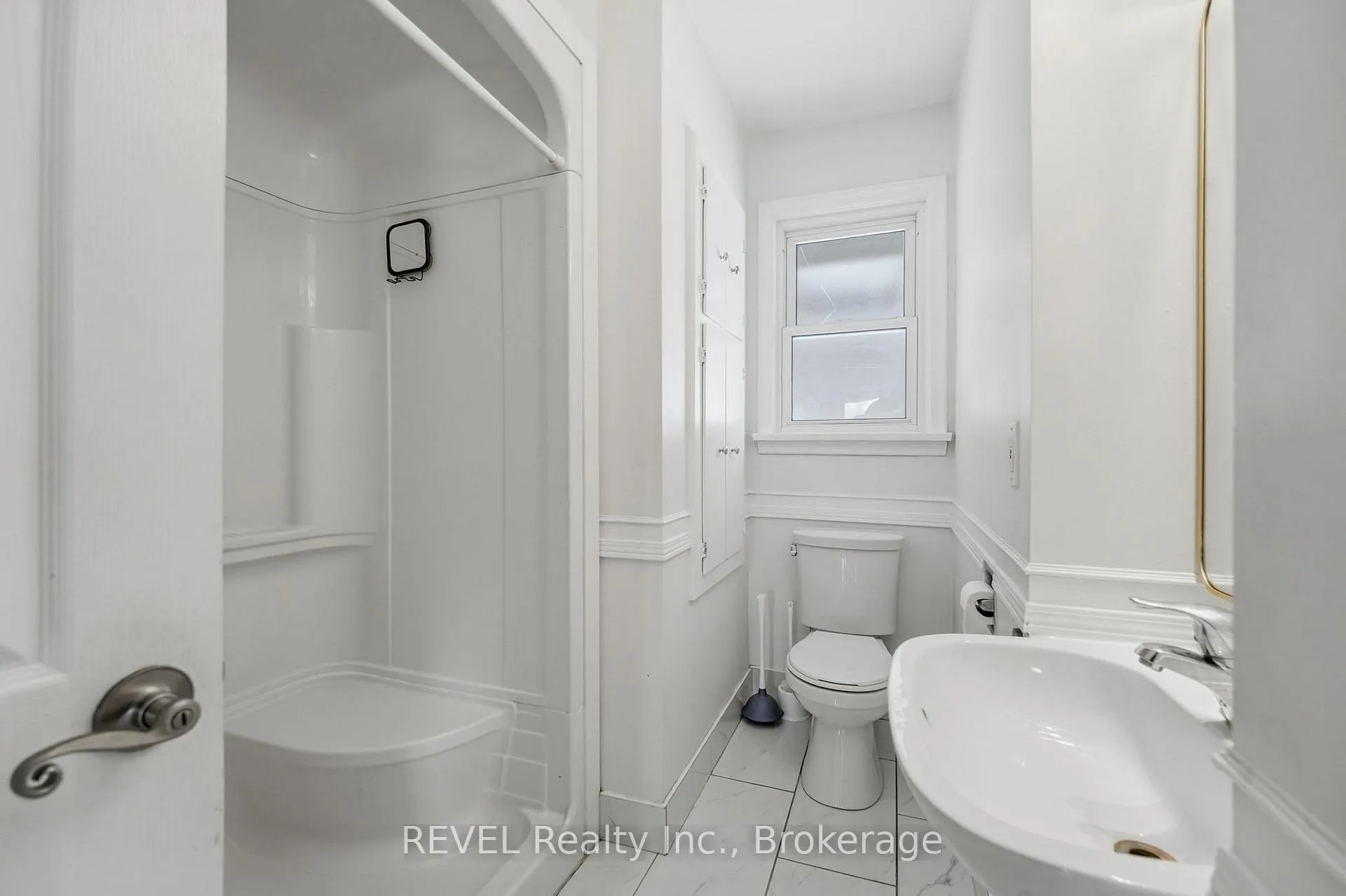 Photo 15 of 10 Redwood Avenue, St. Catharines, Bunting/Linwell — HOMEH