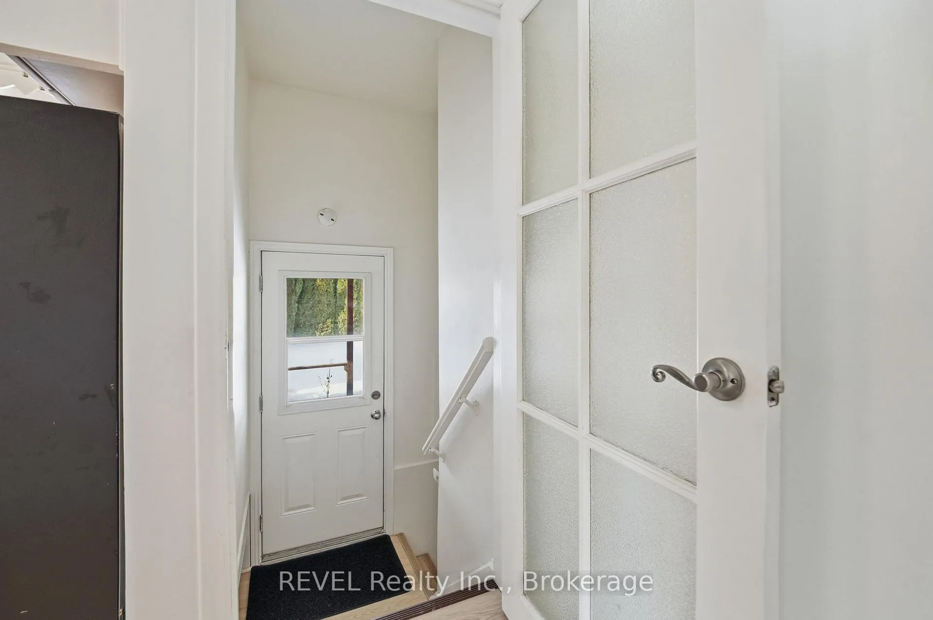 Photo 16 of 10 Redwood Avenue, St. Catharines, Bunting/Linwell — HOMEH