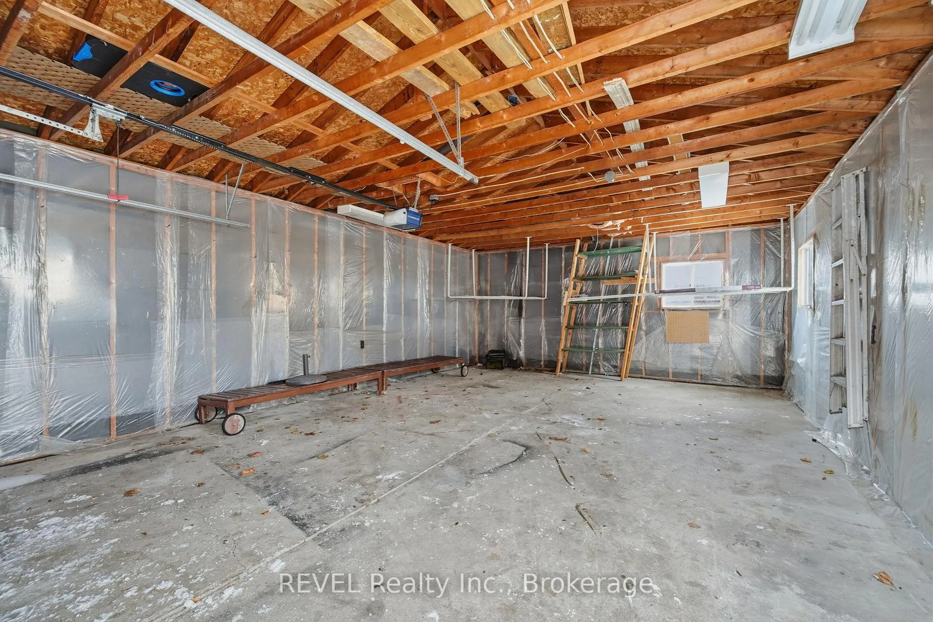 Photo 30 of 10 Redwood Avenue, St. Catharines, Bunting/Linwell — HOMEH
