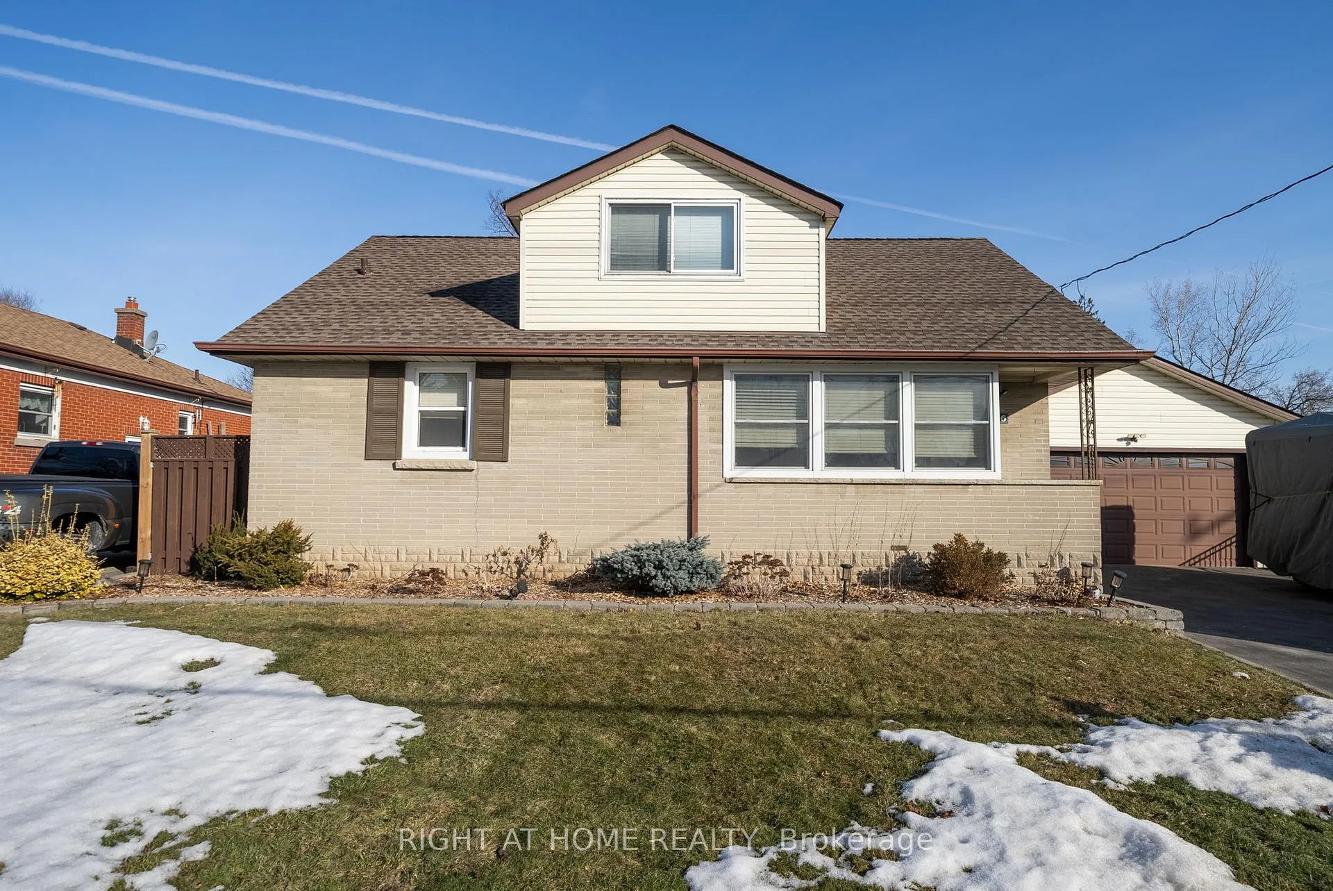 Photo 1 of 106 John Street W, Whitby, Downtown Whitby — HOMEH
