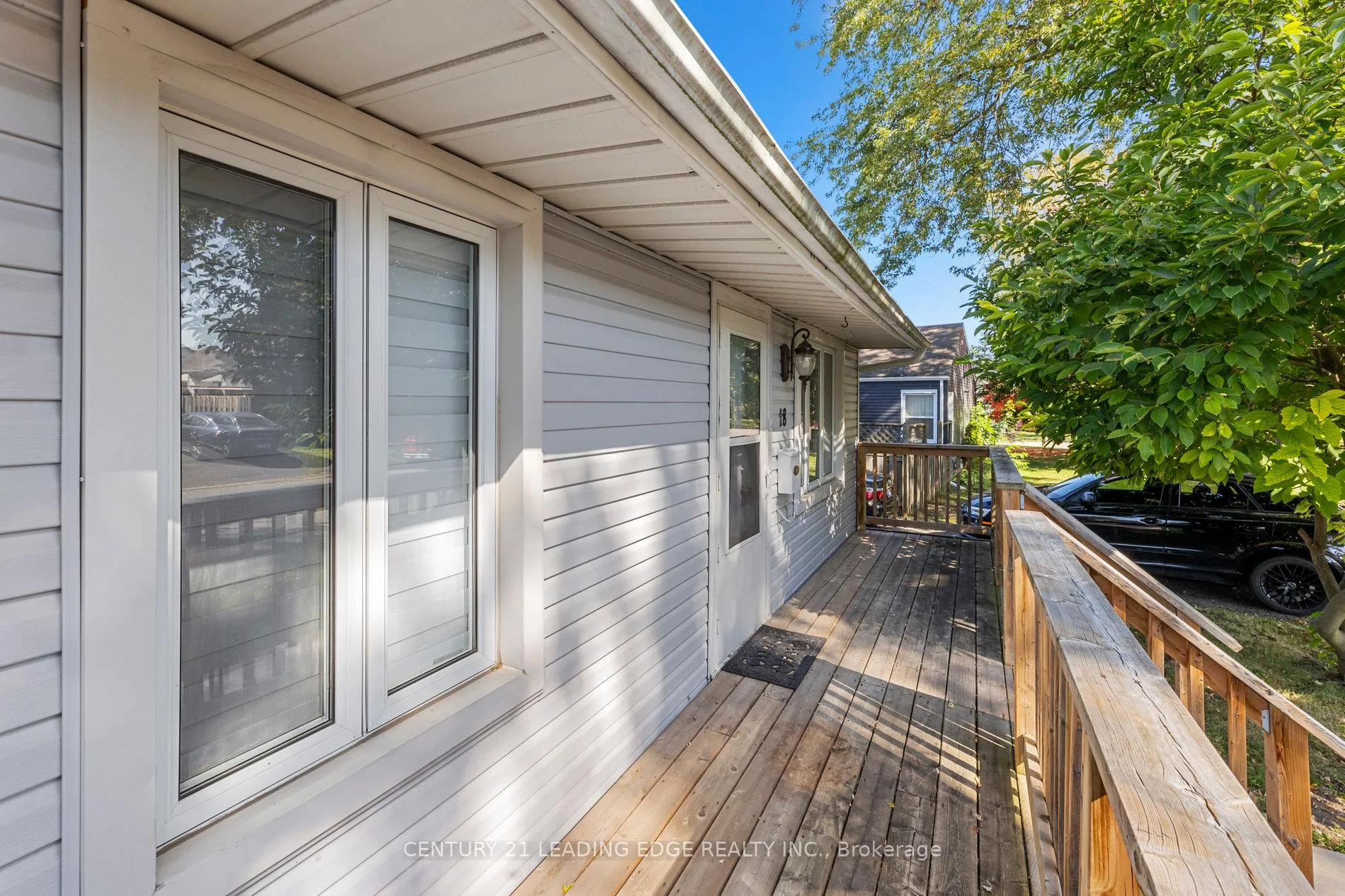 Photo 3 of 18 Beech Street, Ajax, Central — HOMEH