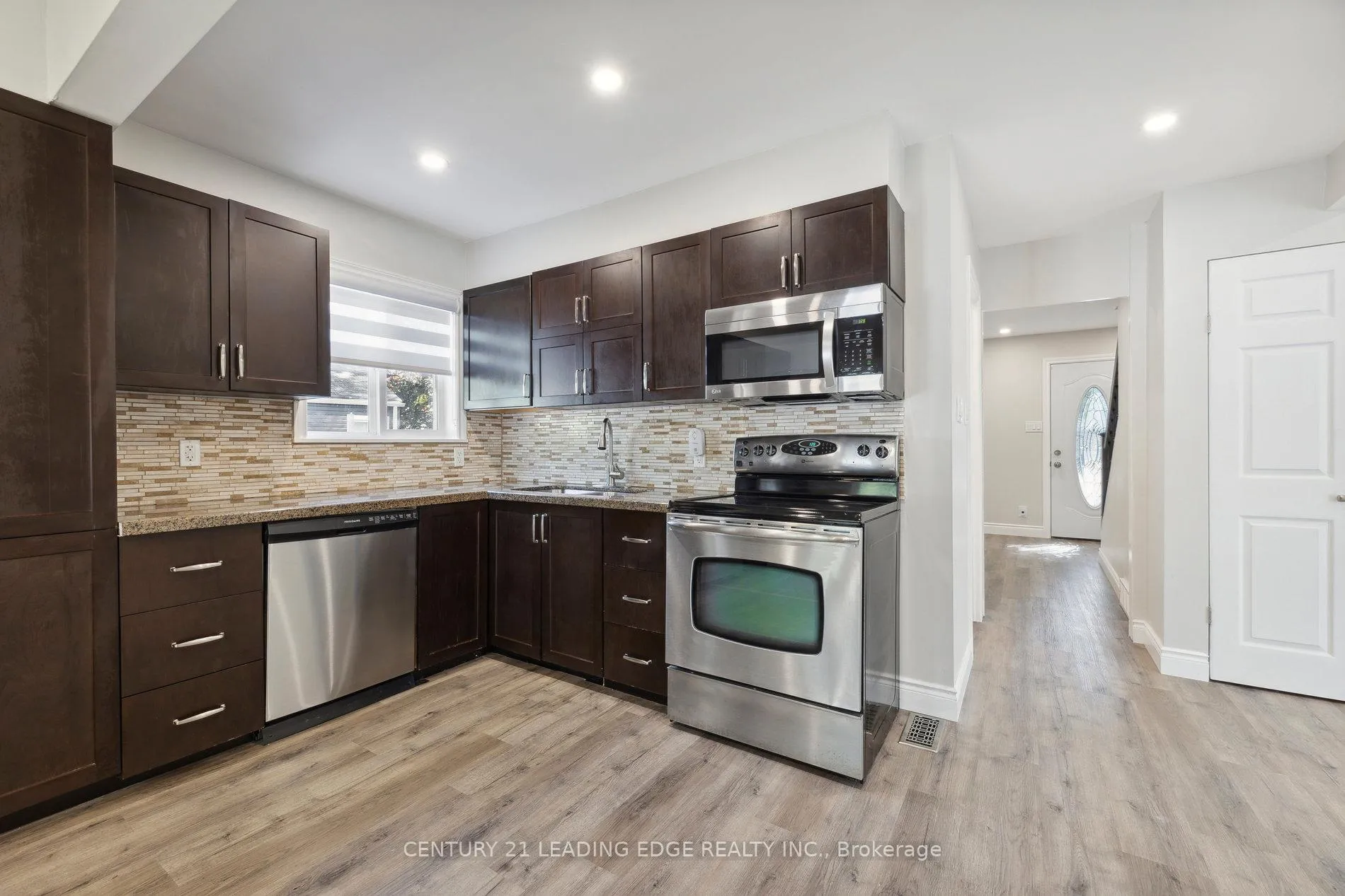 Photo 13 of 18 Beech Street, Ajax, Central — HOMEH