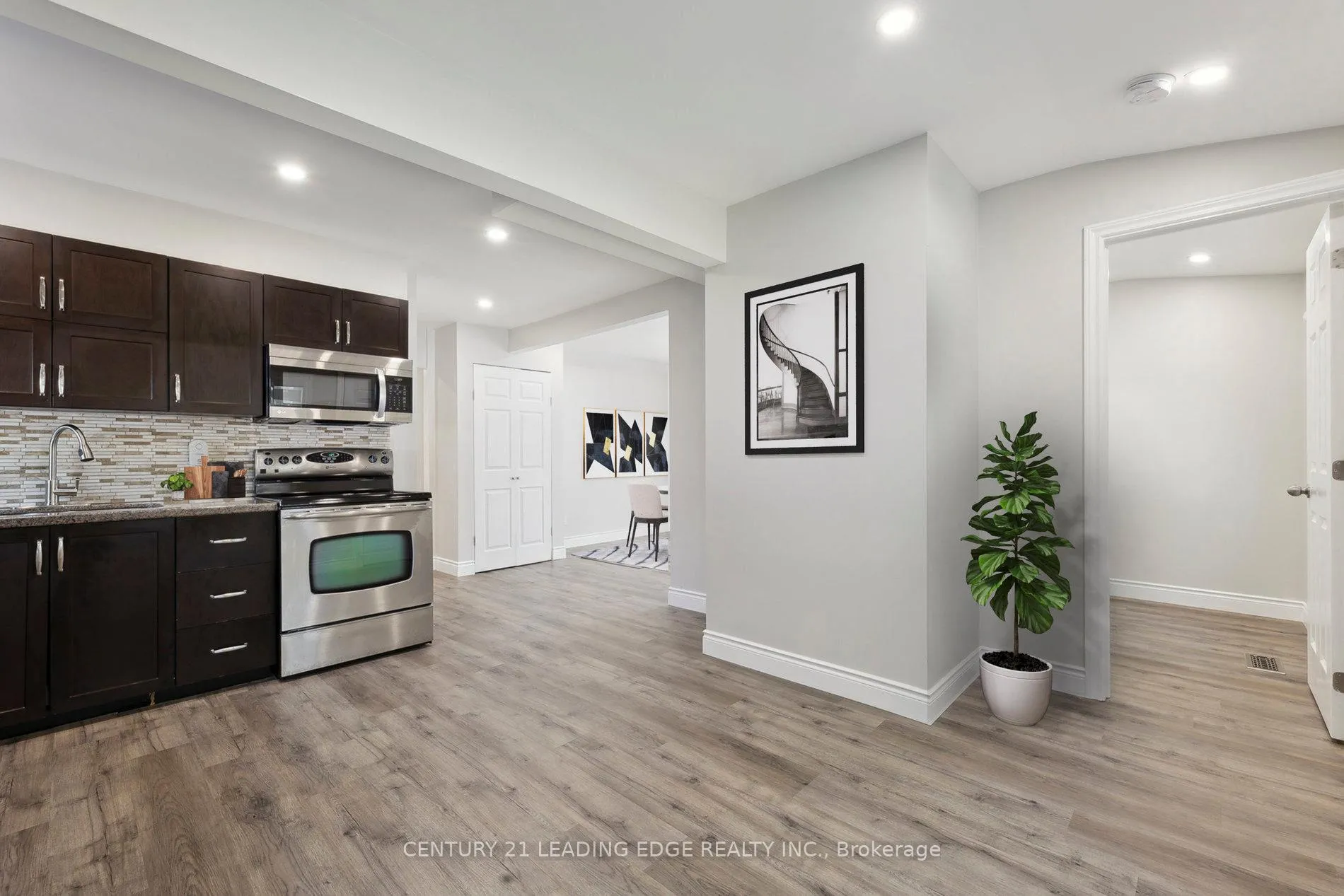 Photo 16 of 18 Beech Street, Ajax, Central — HOMEH