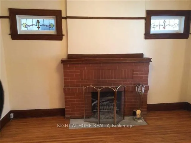 Photo 2 of 304 Soudan Avenue, Toronto, Mount Pleasant East — HOMEH