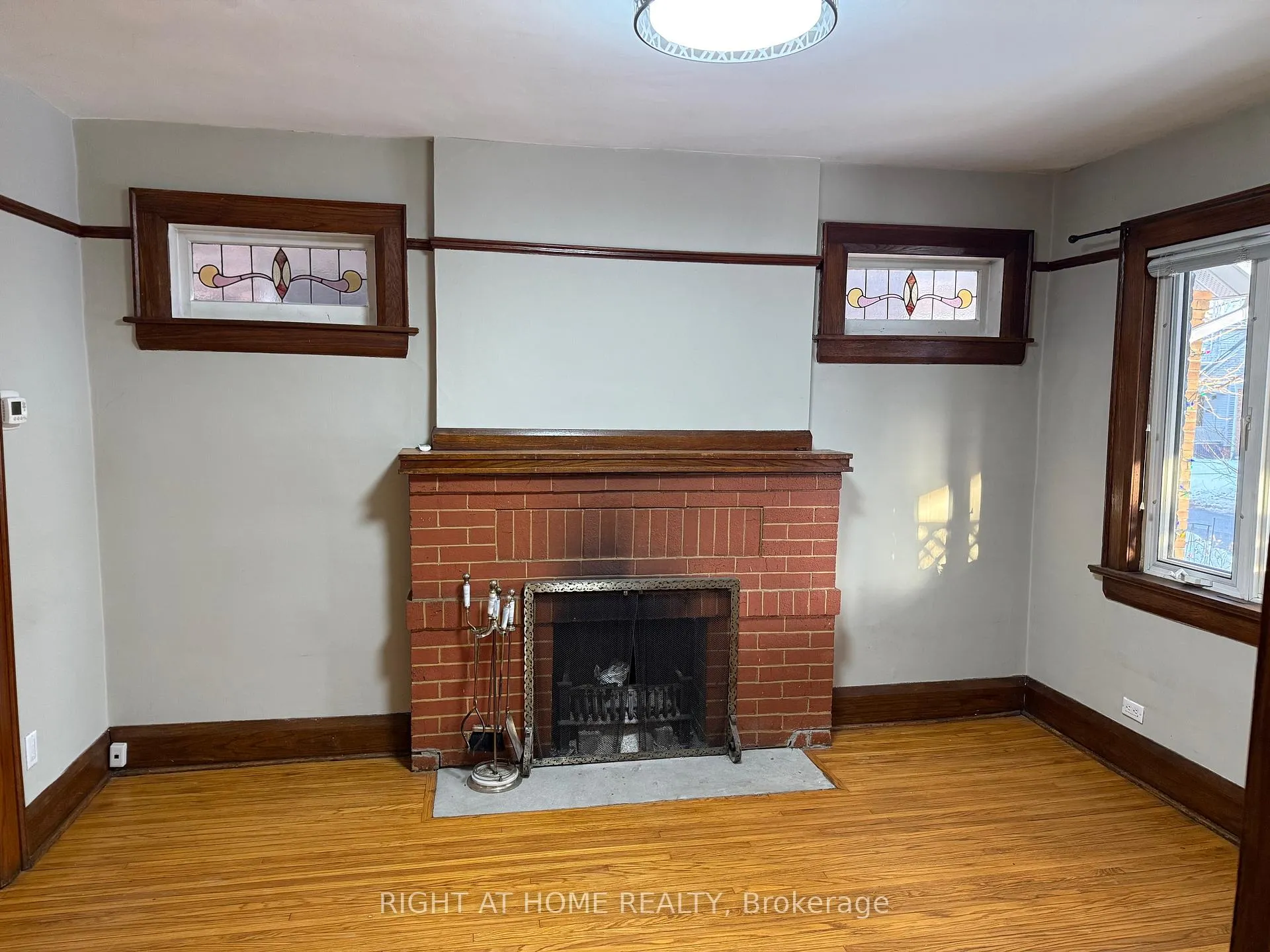 Photo 3 of 304 Soudan Avenue, Toronto, Mount Pleasant East — HOMEH