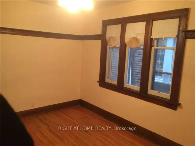 Photo 6 of 304 Soudan Avenue, Toronto, Mount Pleasant East — HOMEH