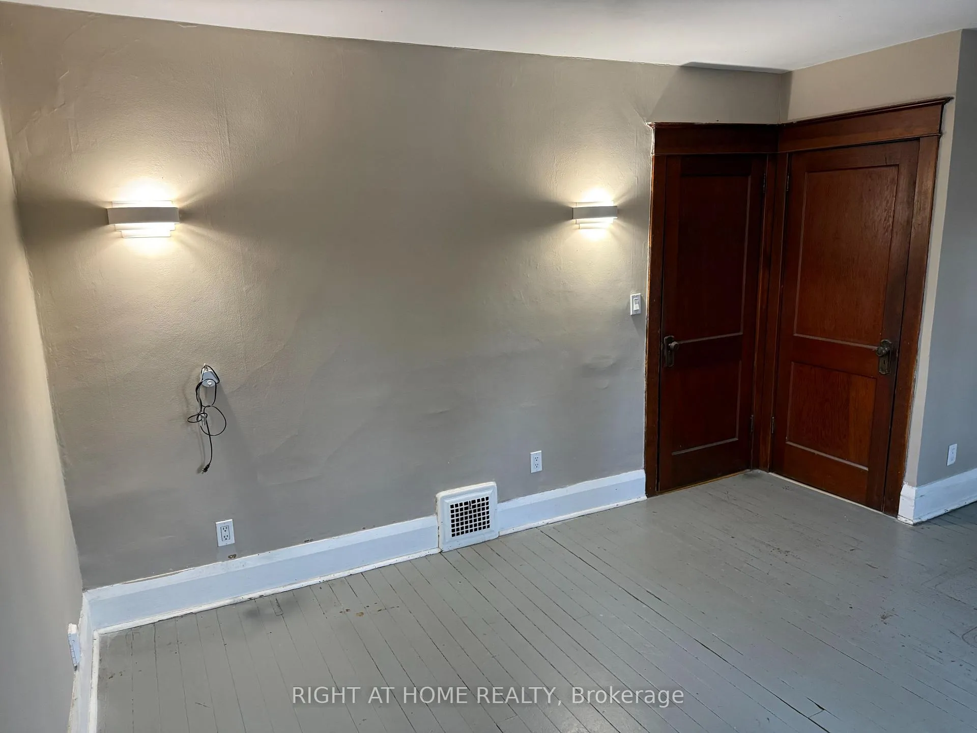 Photo 15 of 304 Soudan Avenue, Toronto, Mount Pleasant East — HOMEH