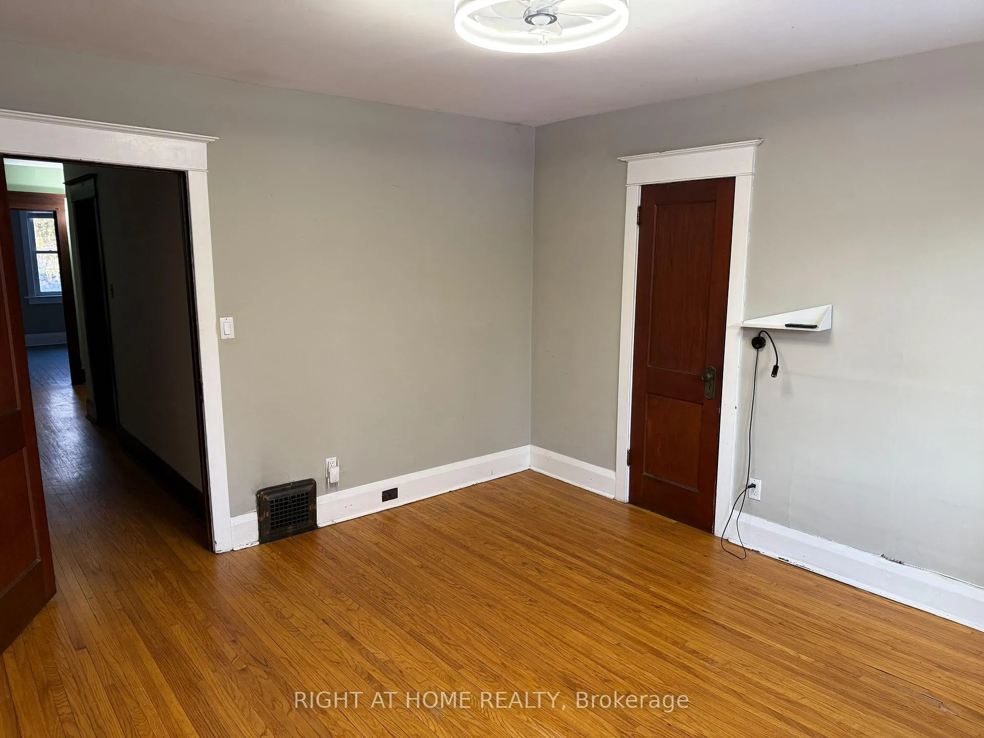 Photo 19 of 304 Soudan Avenue, Toronto, Mount Pleasant East — HOMEH