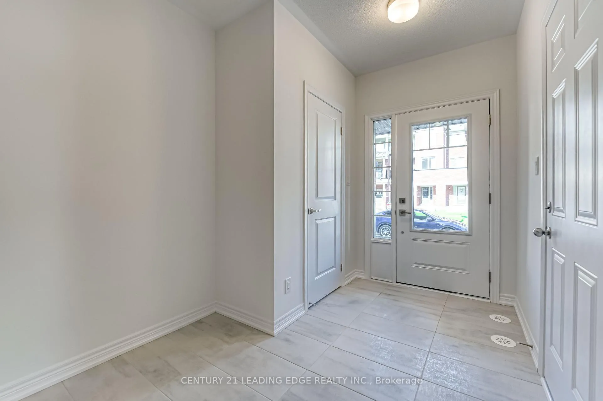 Photo 2 of 1112 Lockie Drive, Oshawa, Kedron — HOMEH