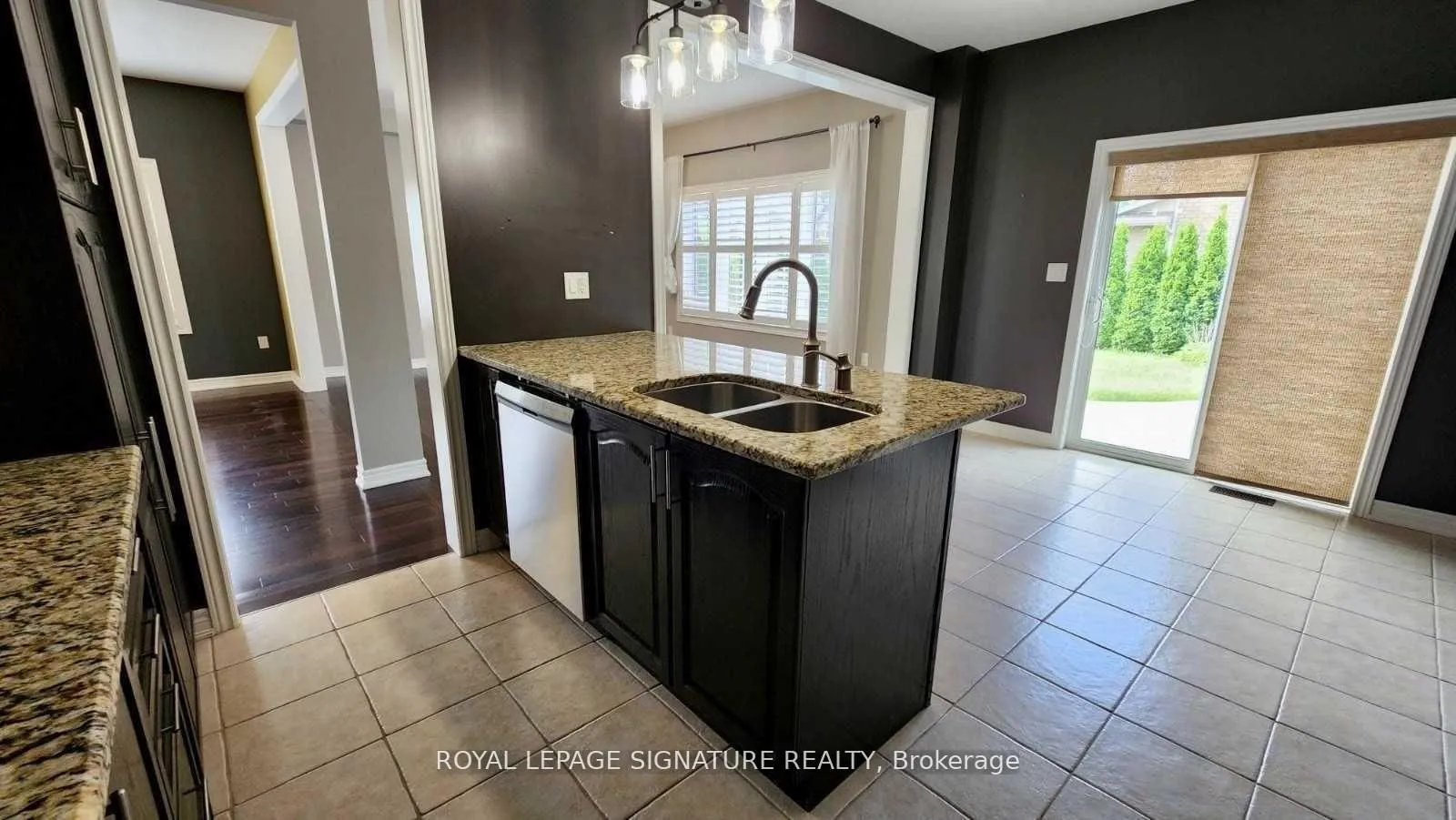 Photo 8 of 72 Secinaro Avenue, Hamilton, Ancaster — HOMEH