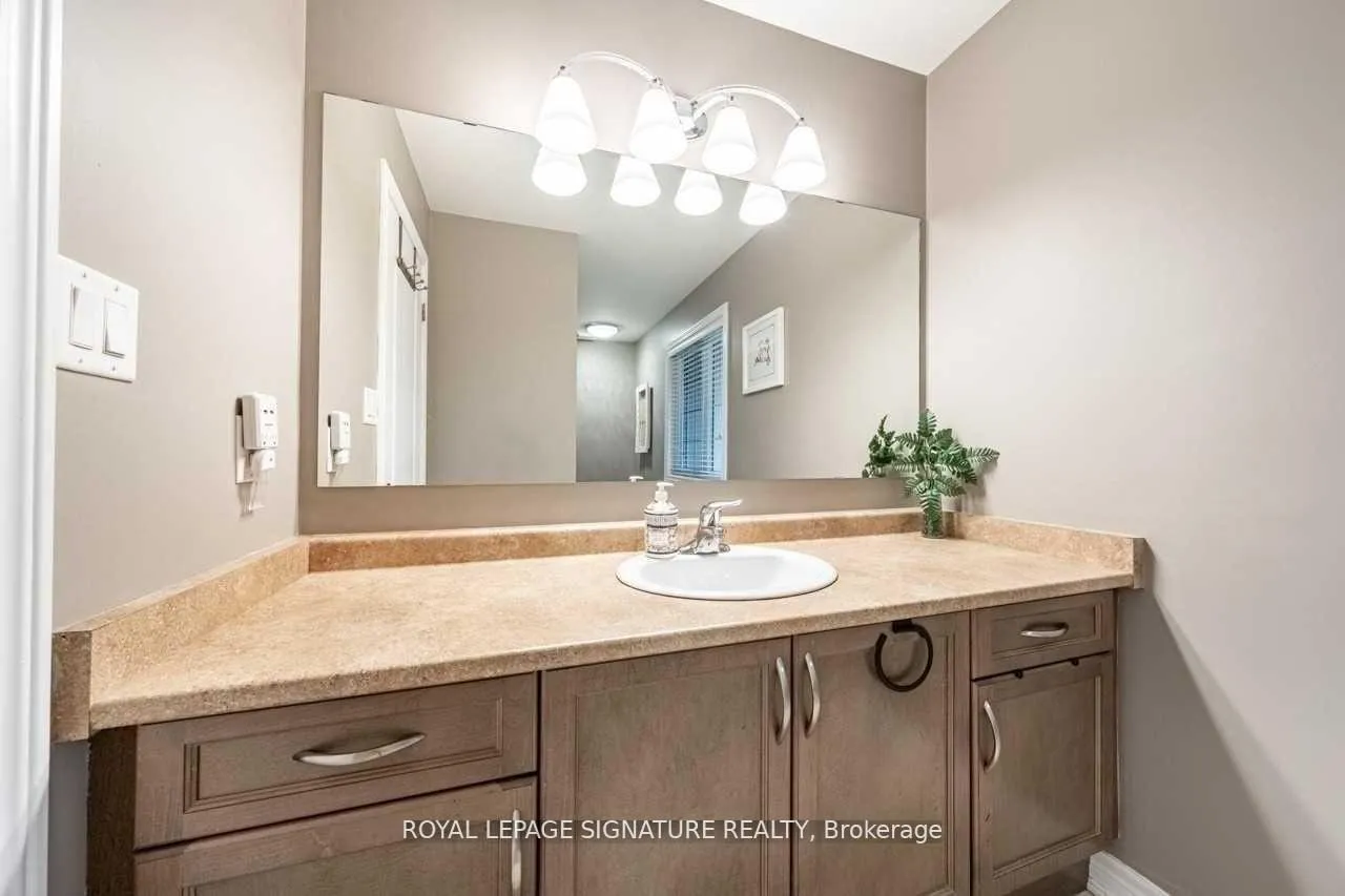 Photo 13 of 72 Secinaro Avenue, Hamilton, Ancaster — HOMEH