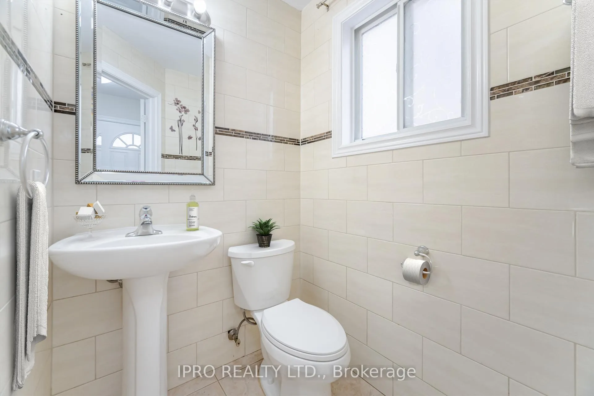 Photo 10 of Unit Upper, 19 Marisa Street, Kitchener — HOMEH