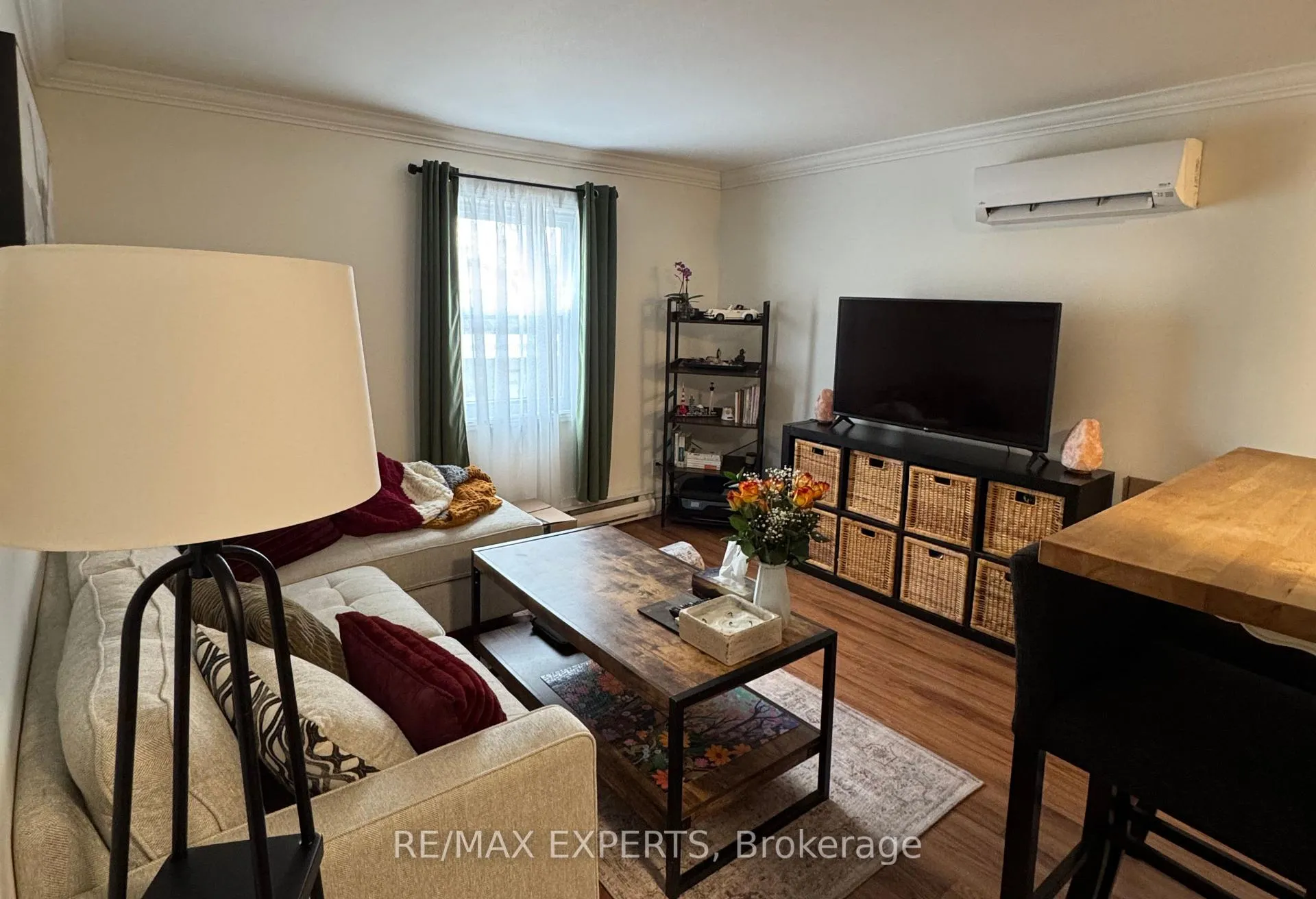 Photo 5 of 42 Queen Street, Caledon, Bolton West — HOMEH