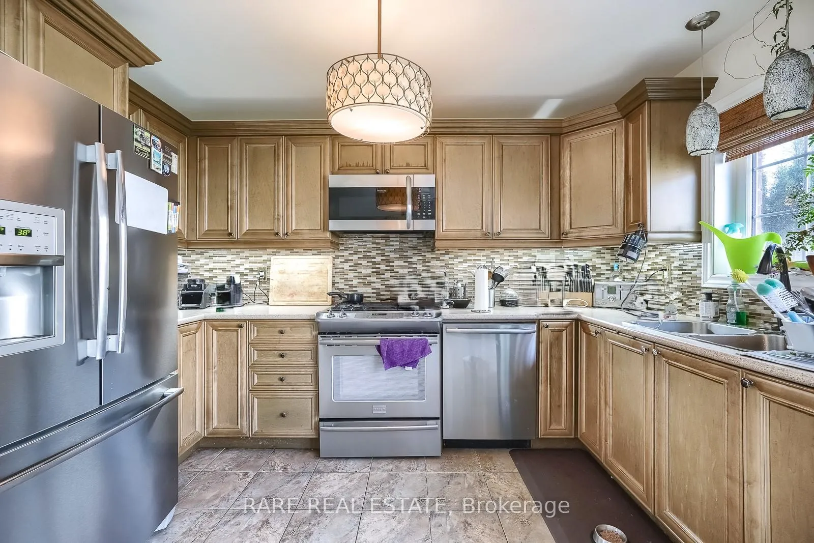 Photo 15 of 1428 Arborwood Drive, Oshawa, Taunton — HOMEH