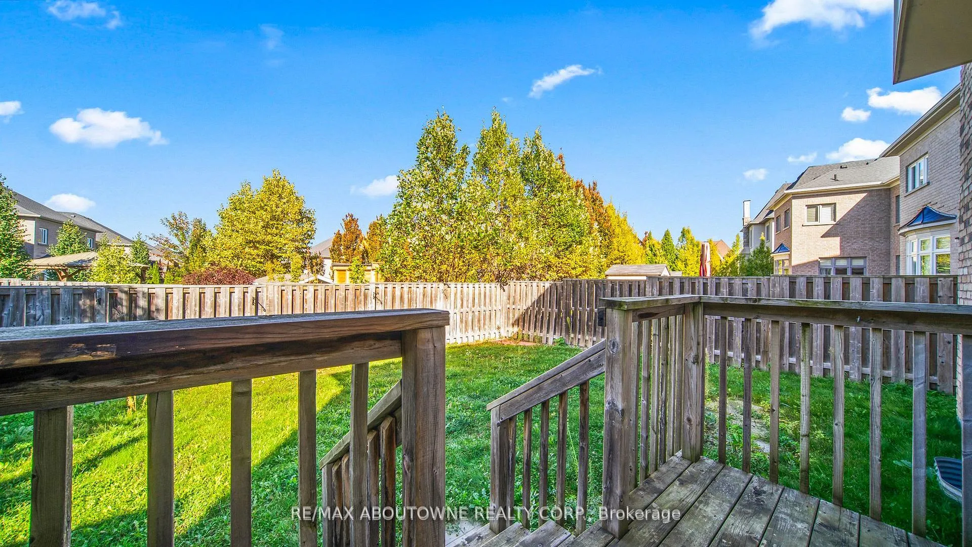 Photo 30 of 129 Robert Berry Crescent, King, King City — HOMEH