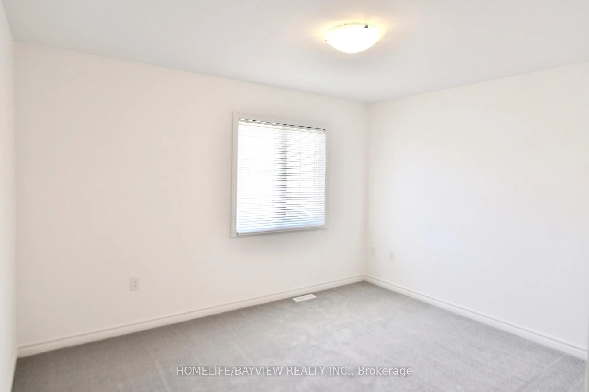 Photo 19 of 78 Pumpkin Corner Crescent, Barrie, Innis-Shore — HOMEH