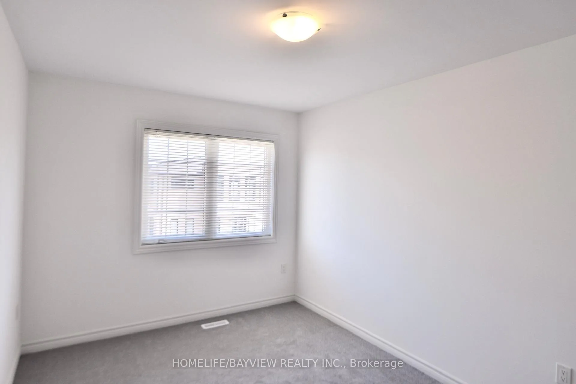 Photo 24 of 78 Pumpkin Corner Crescent, Barrie, Innis-Shore — HOMEH
