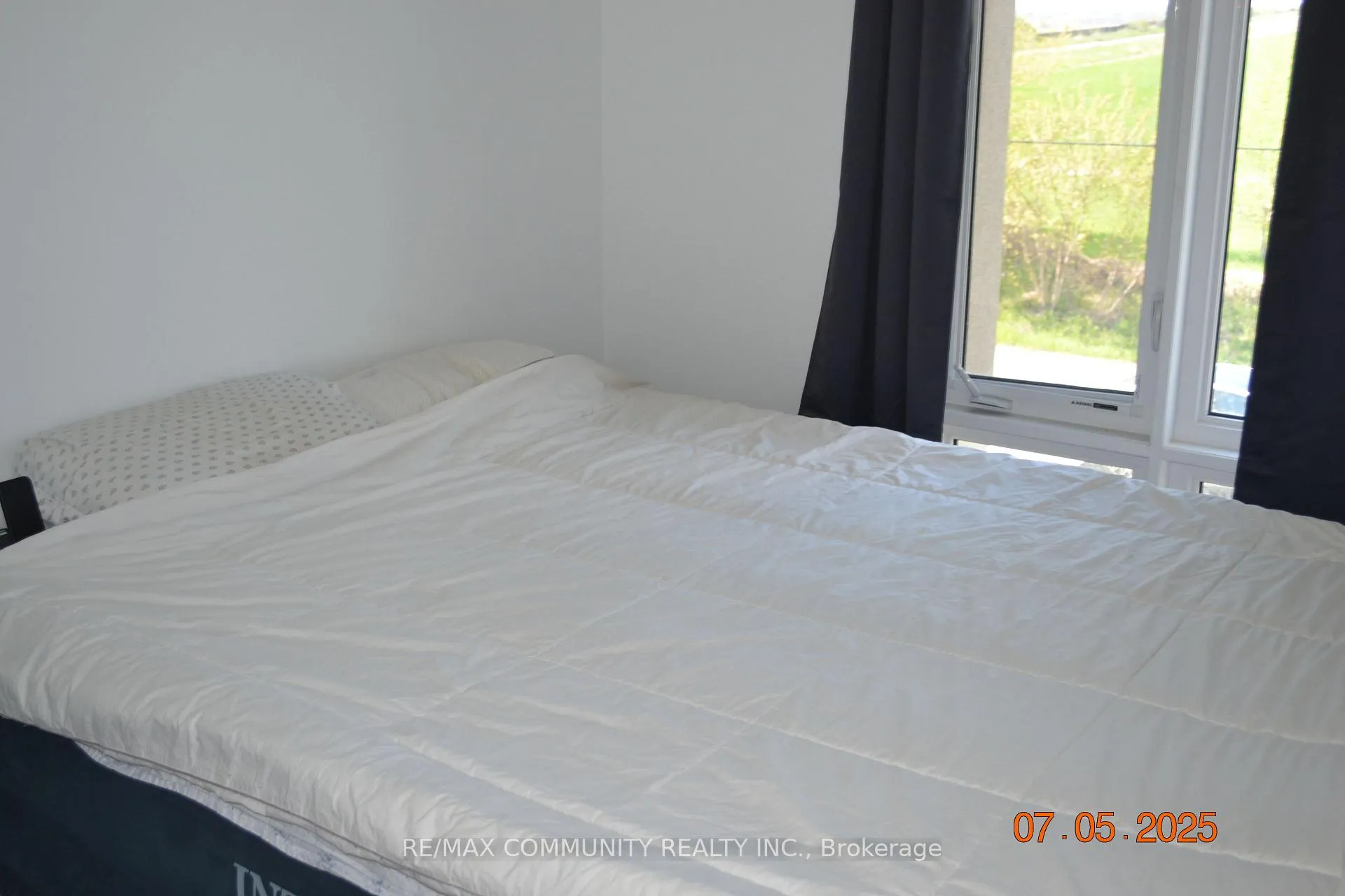 Photo 18 of 809 Conlin Rd E, Oshawa, Samac — HOMEH
