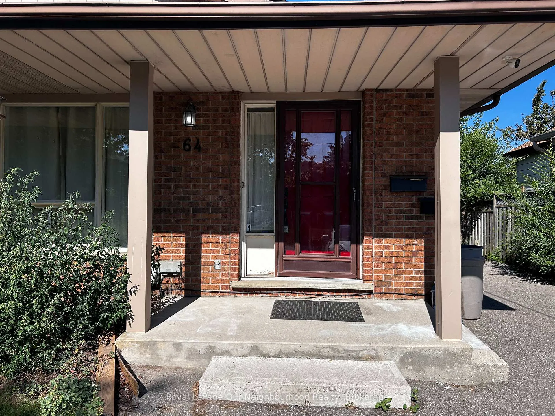 Photo 2 of Unit 2, 64 Fifth Avenue, Kitchener — HOMEH