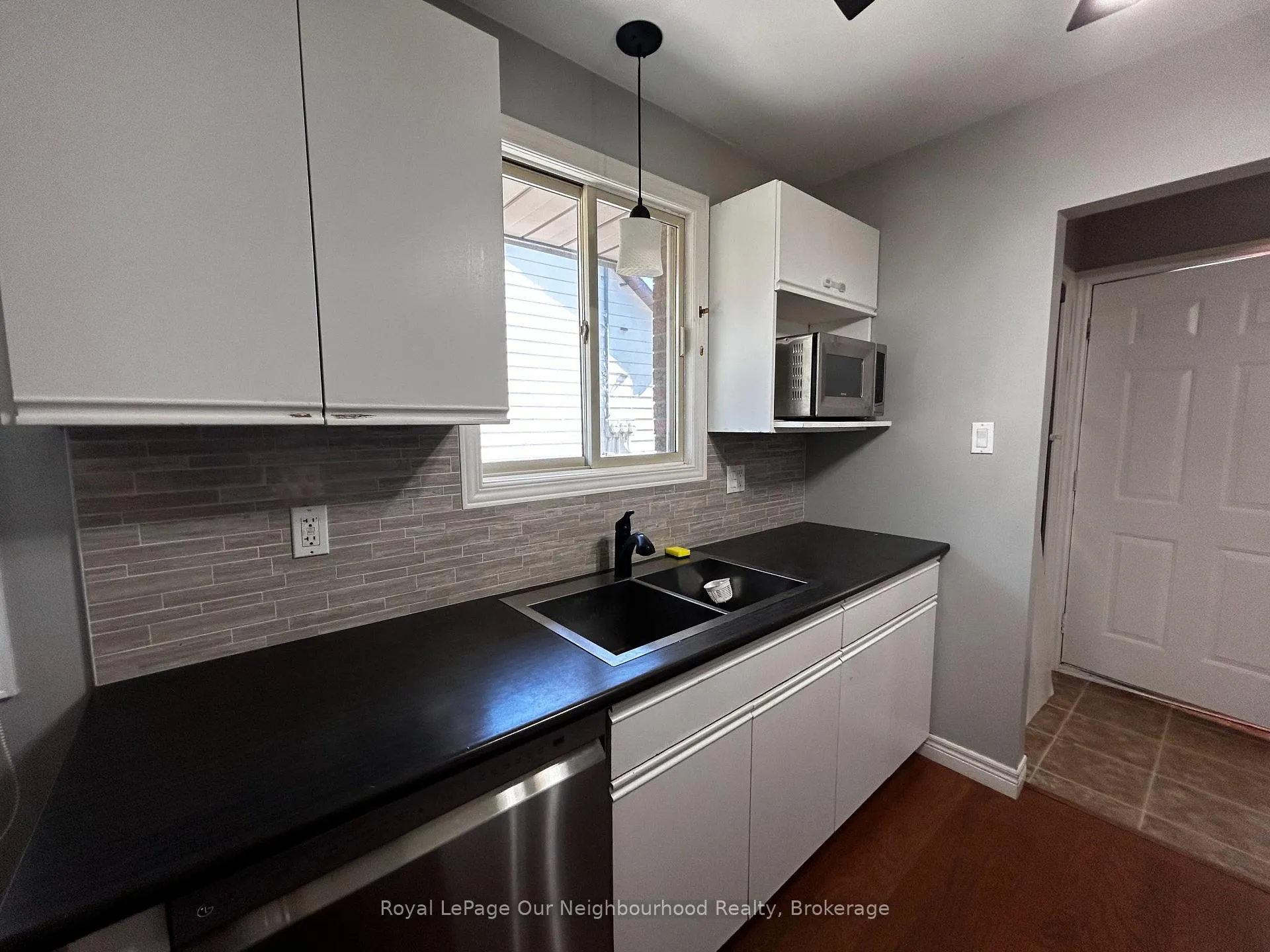 Photo 4 of Unit 2, 64 Fifth Avenue, Kitchener — HOMEH