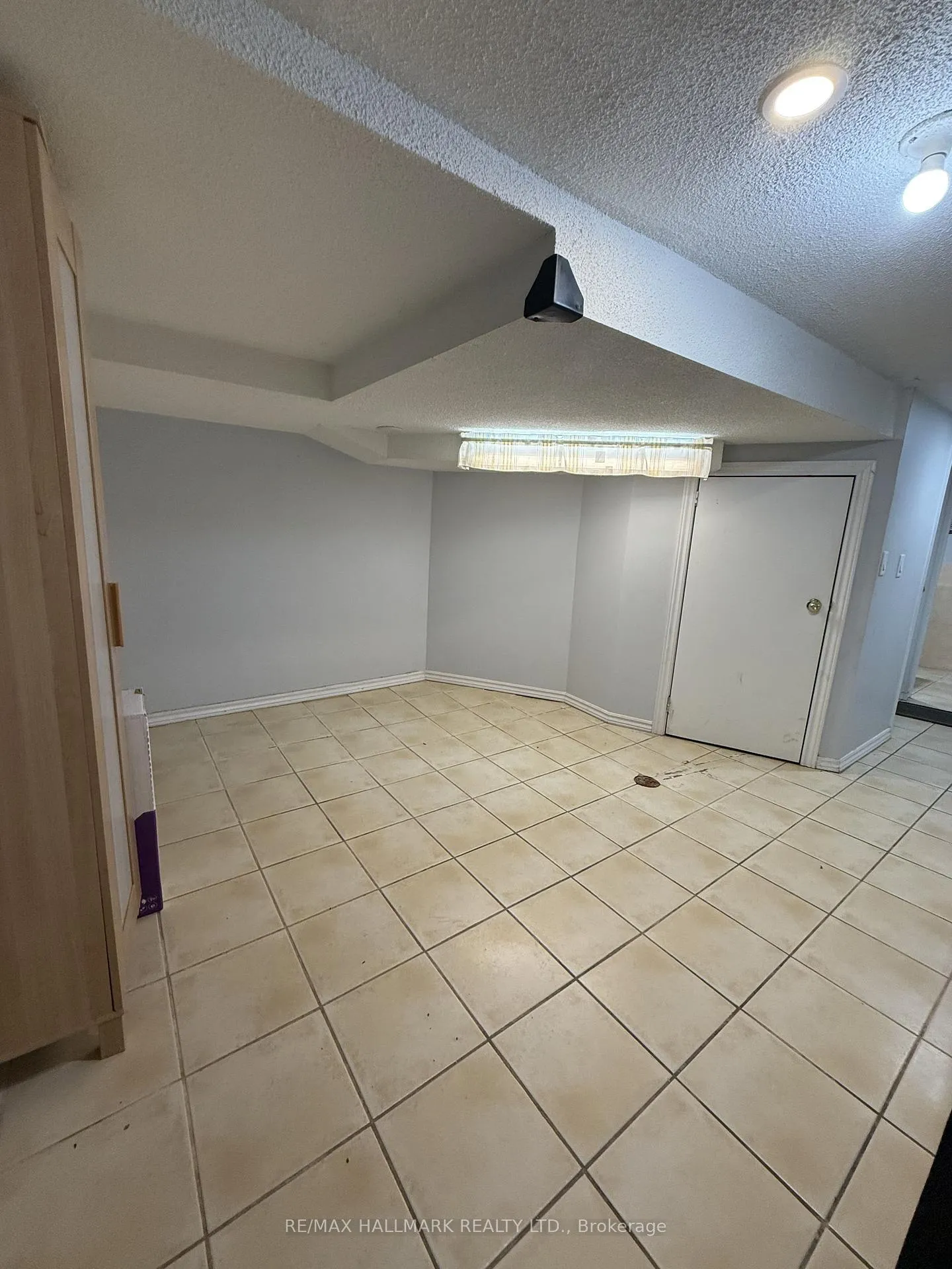 Photo 5 of Unit LOWER, 30 Curzon Street, Toronto, South Riverdale — HOMEH